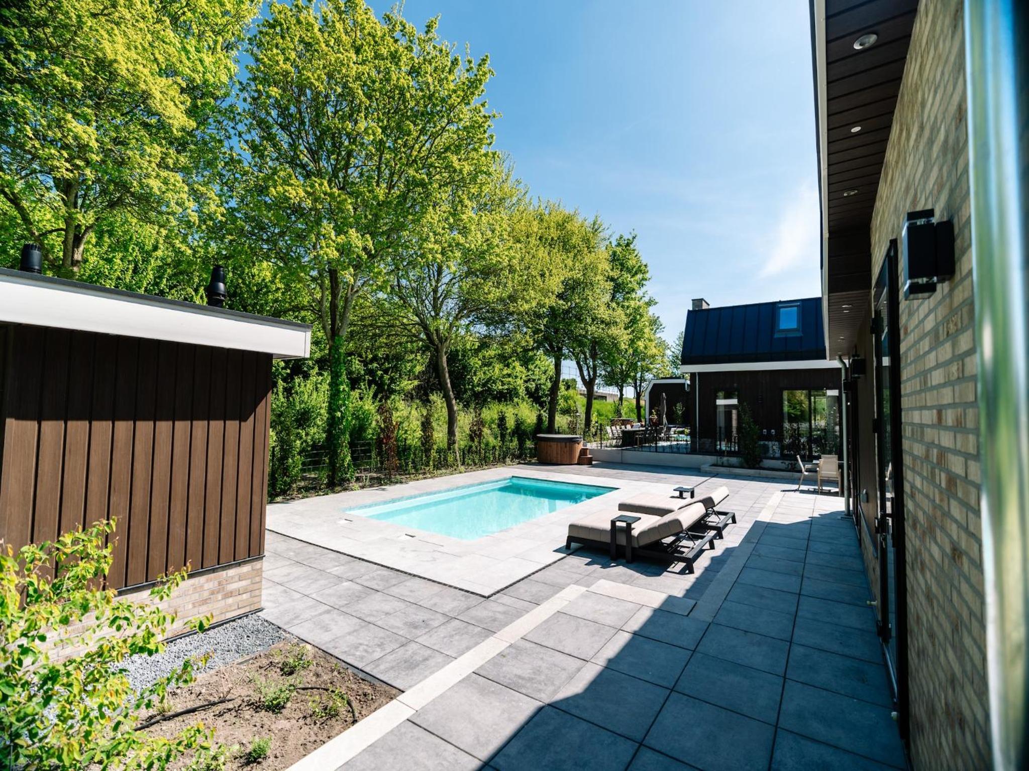Stay with Private Pool & Hot Tub