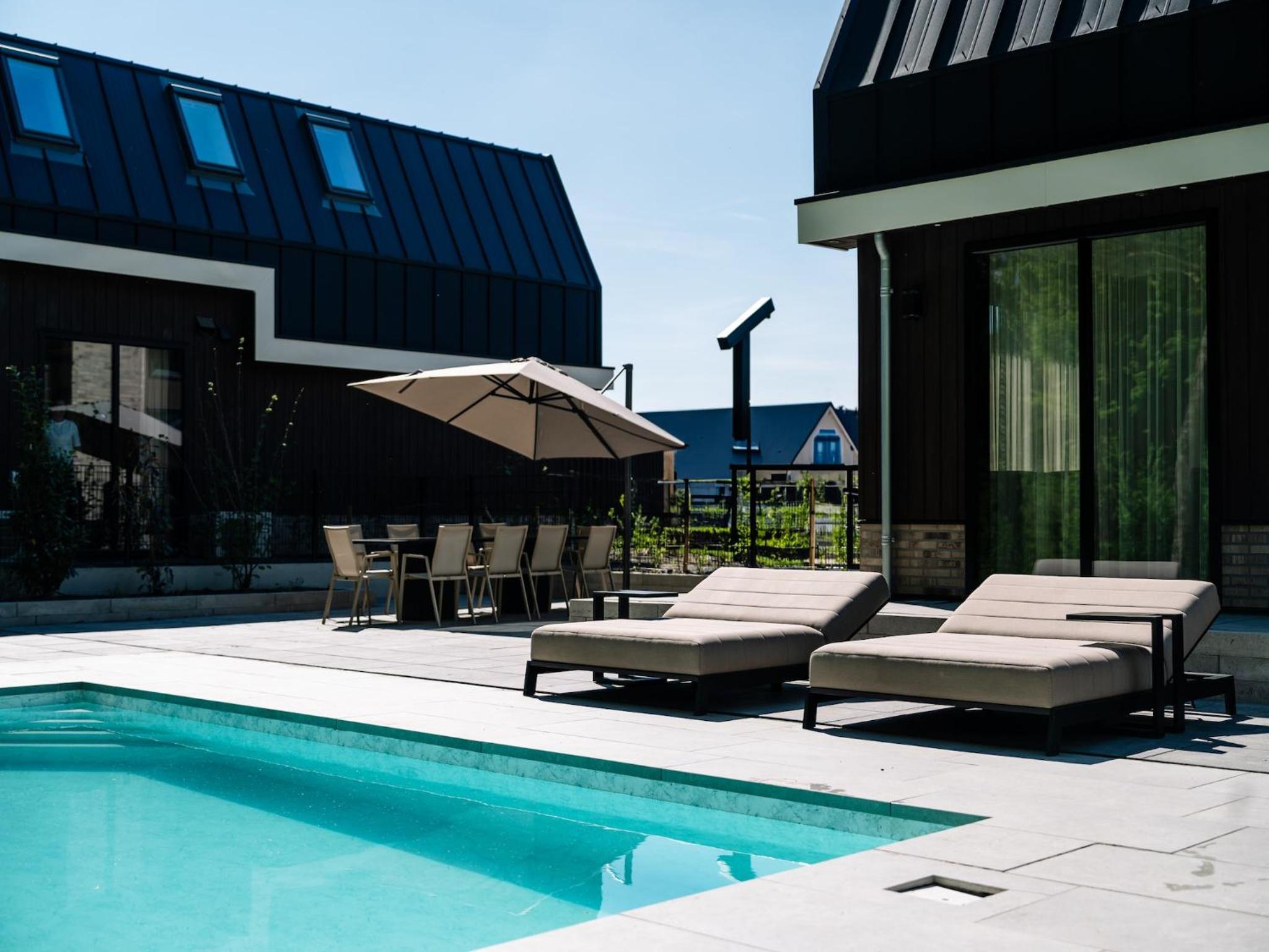 Stay with Private Pool & Hot Tub