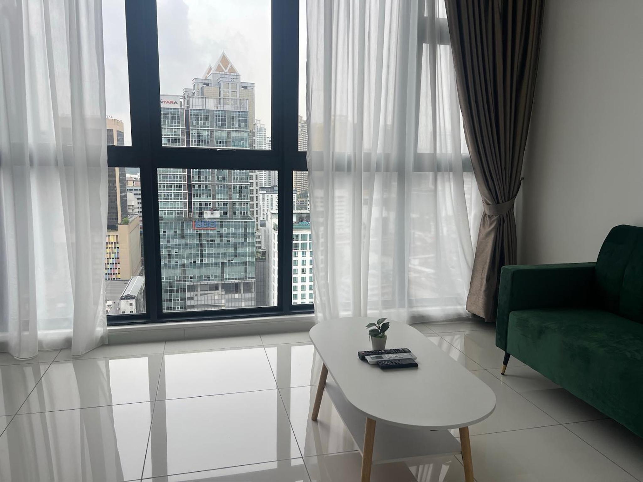 MAJESTIC RESlDENCE KLCC