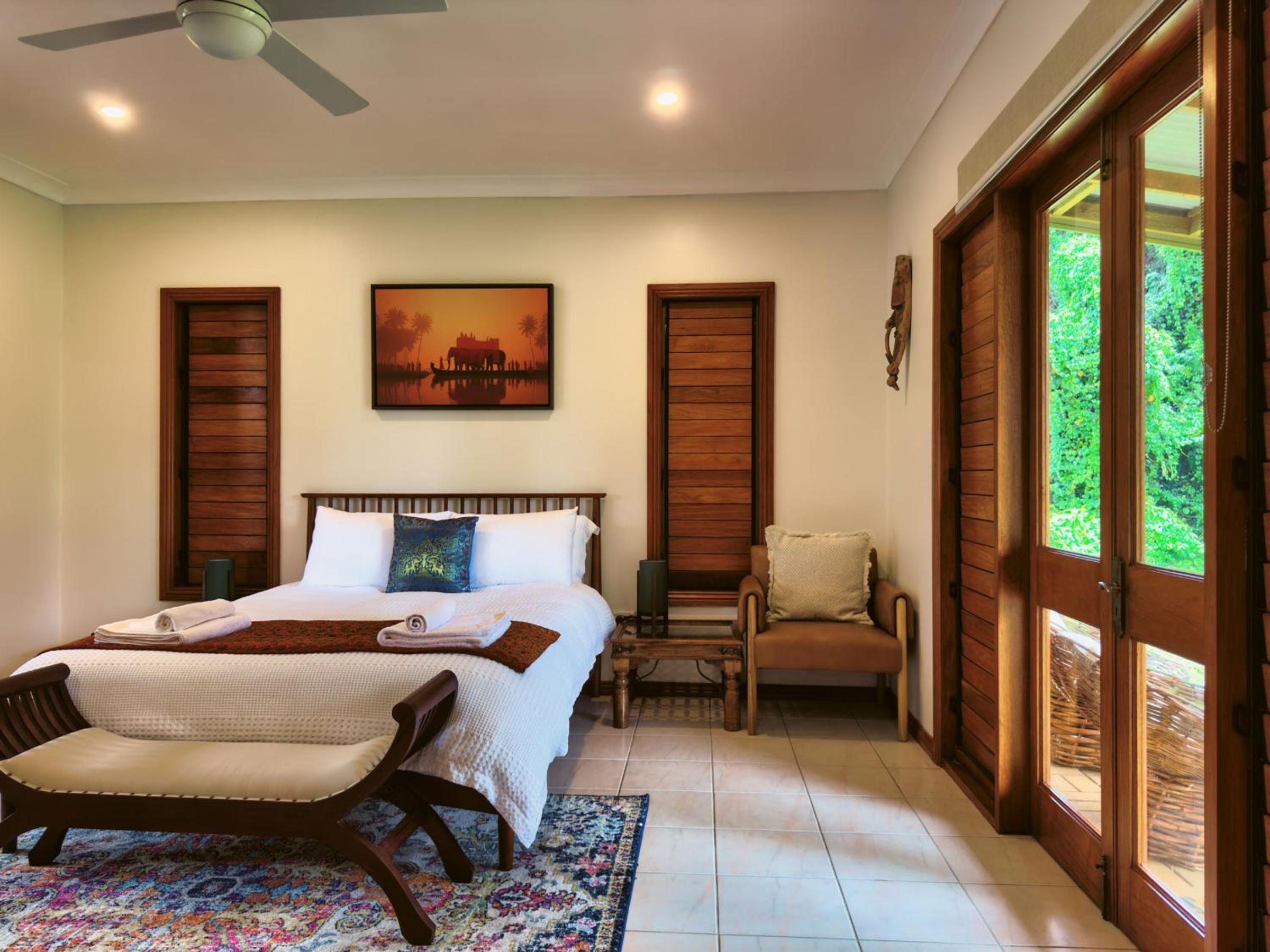 Ahana Hillside - Scenic Stay Near Cairns