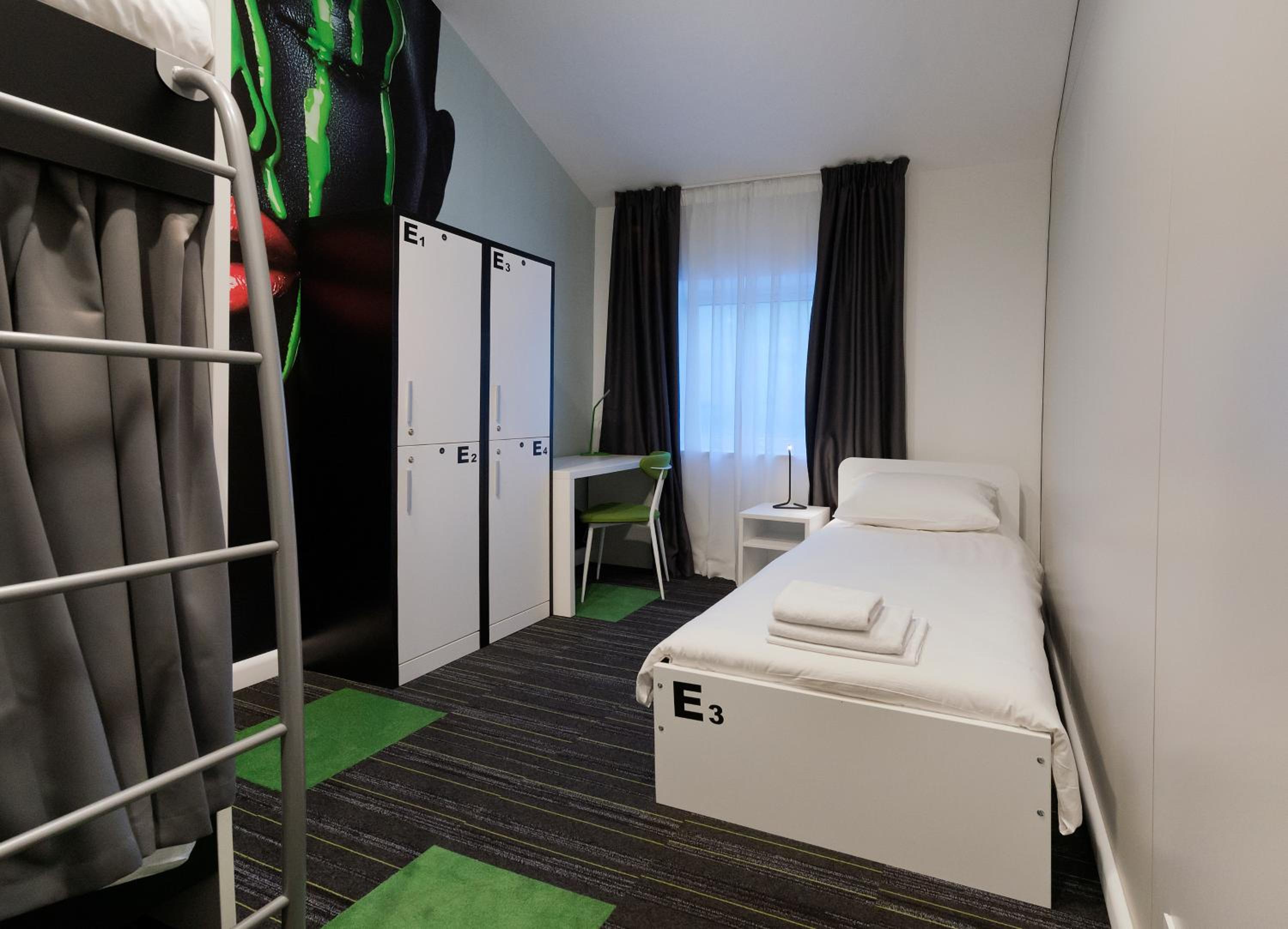 Hostel 365 For U