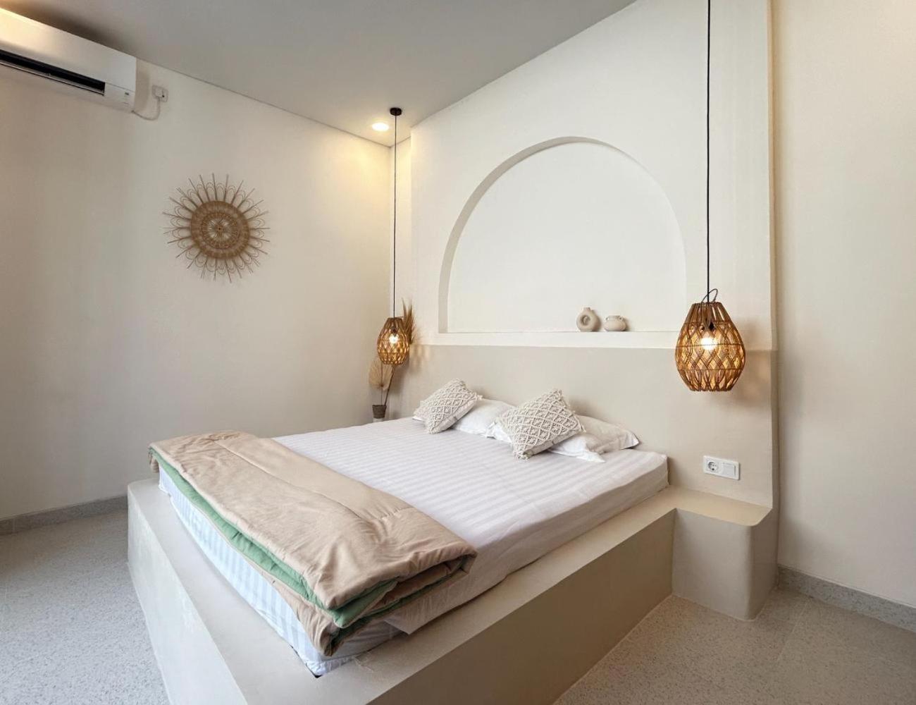 White Olive Villa Sanur