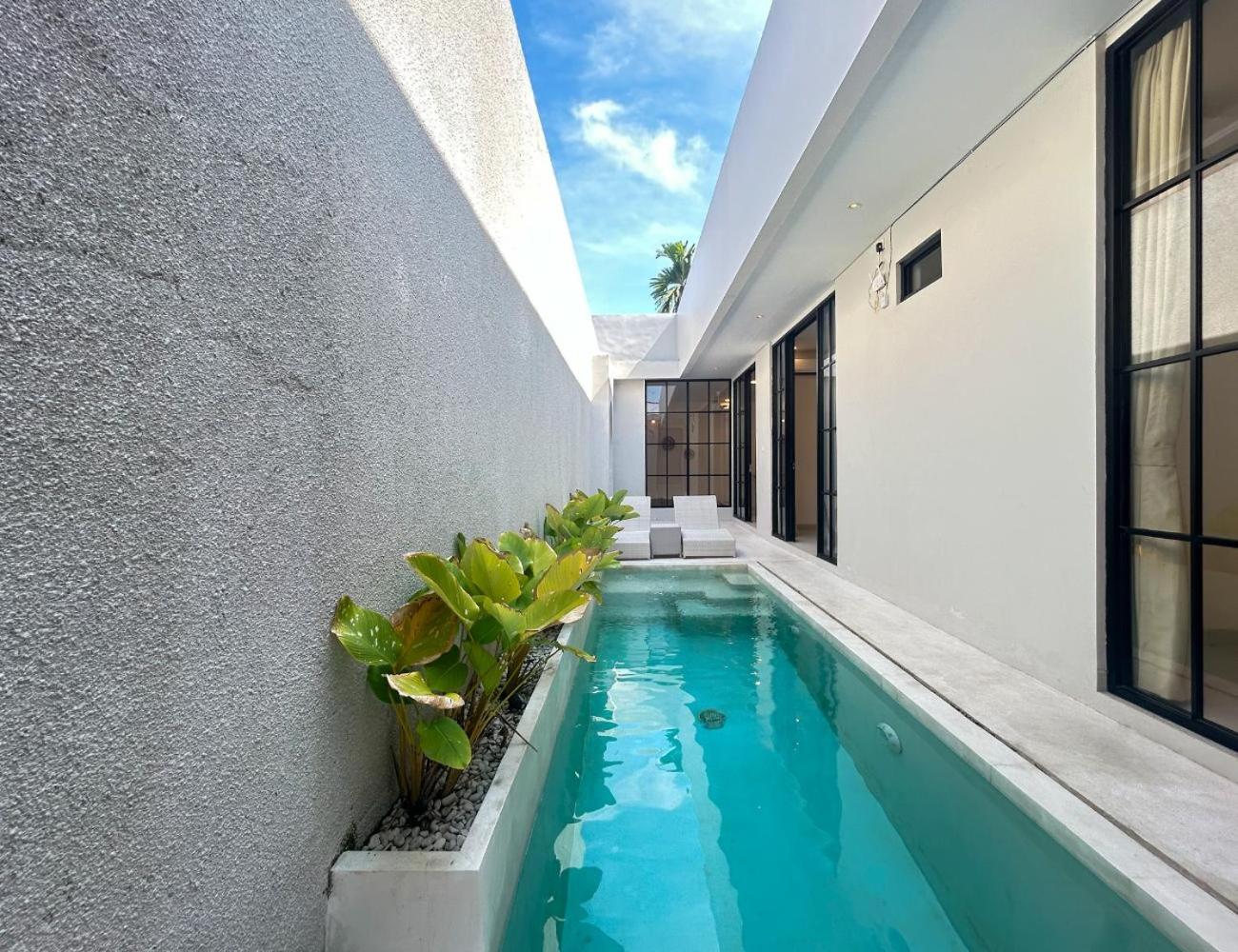 White Olive Villa Sanur