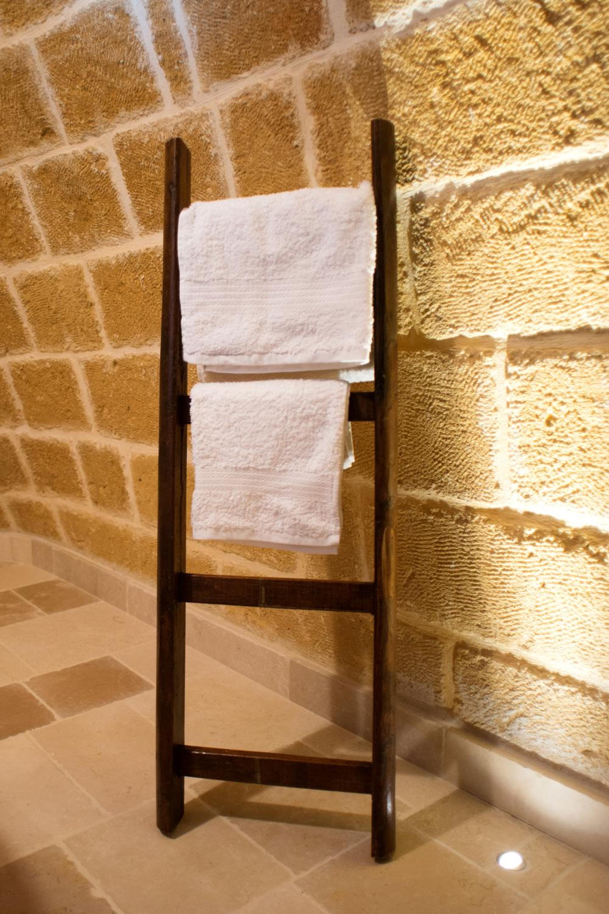 Photo 38