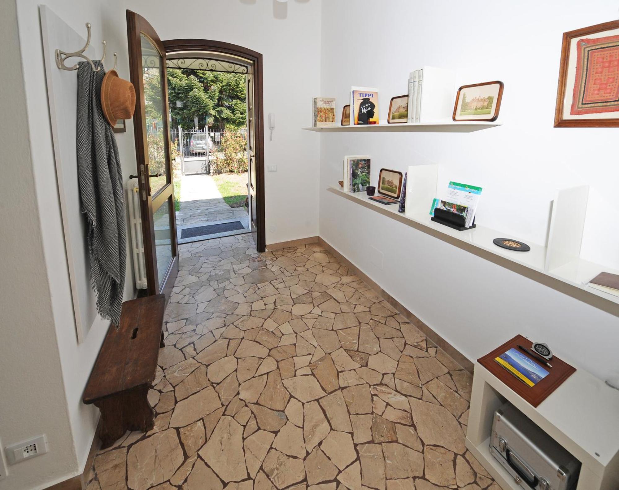 Vitali Apartments Bellagio view 2