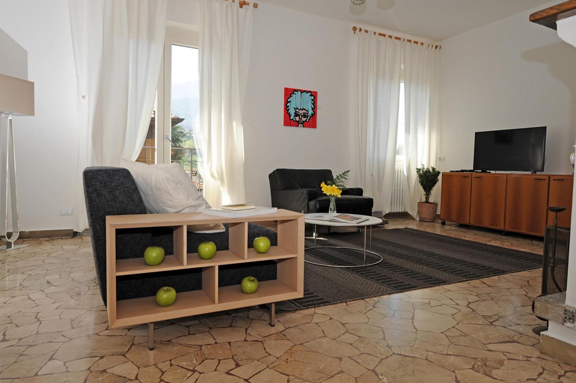 Vitali Apartments Bellagio view 5