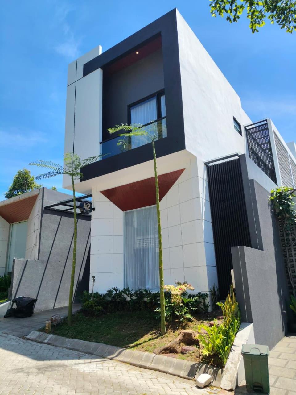Reindhita Bliss Villa Batu