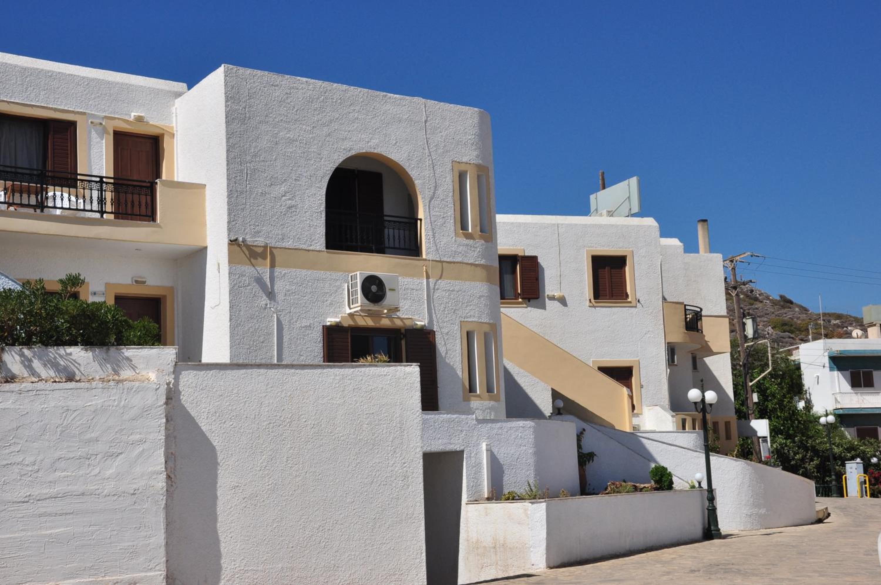 Flamingo Apartments