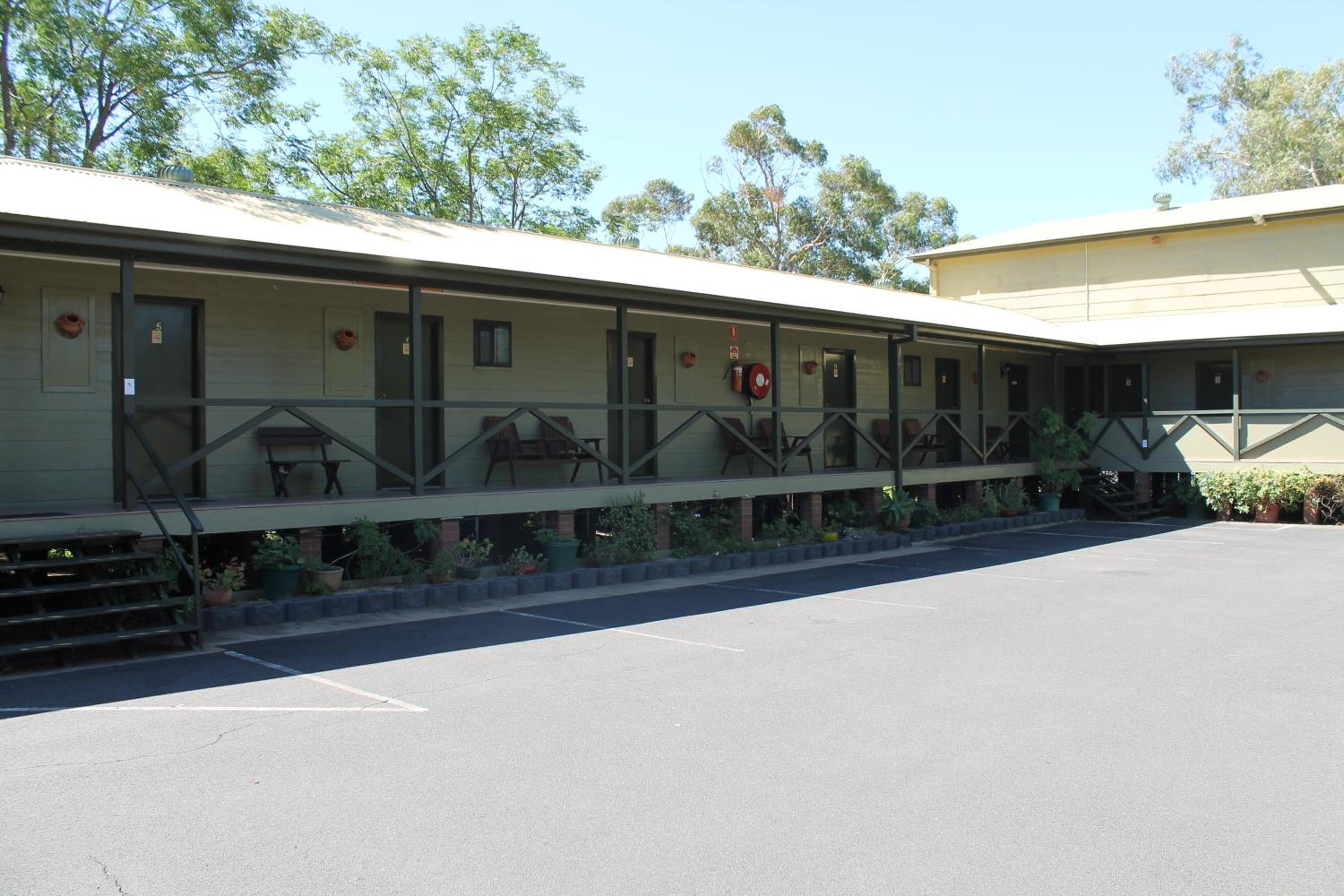 Lake Forbes Motel