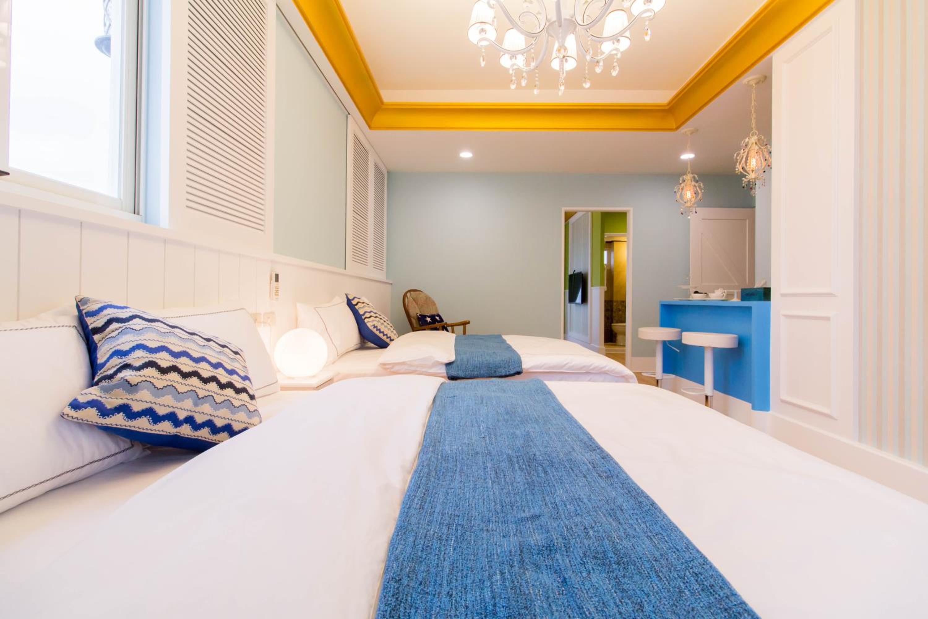 Alice Wonderland B&B
