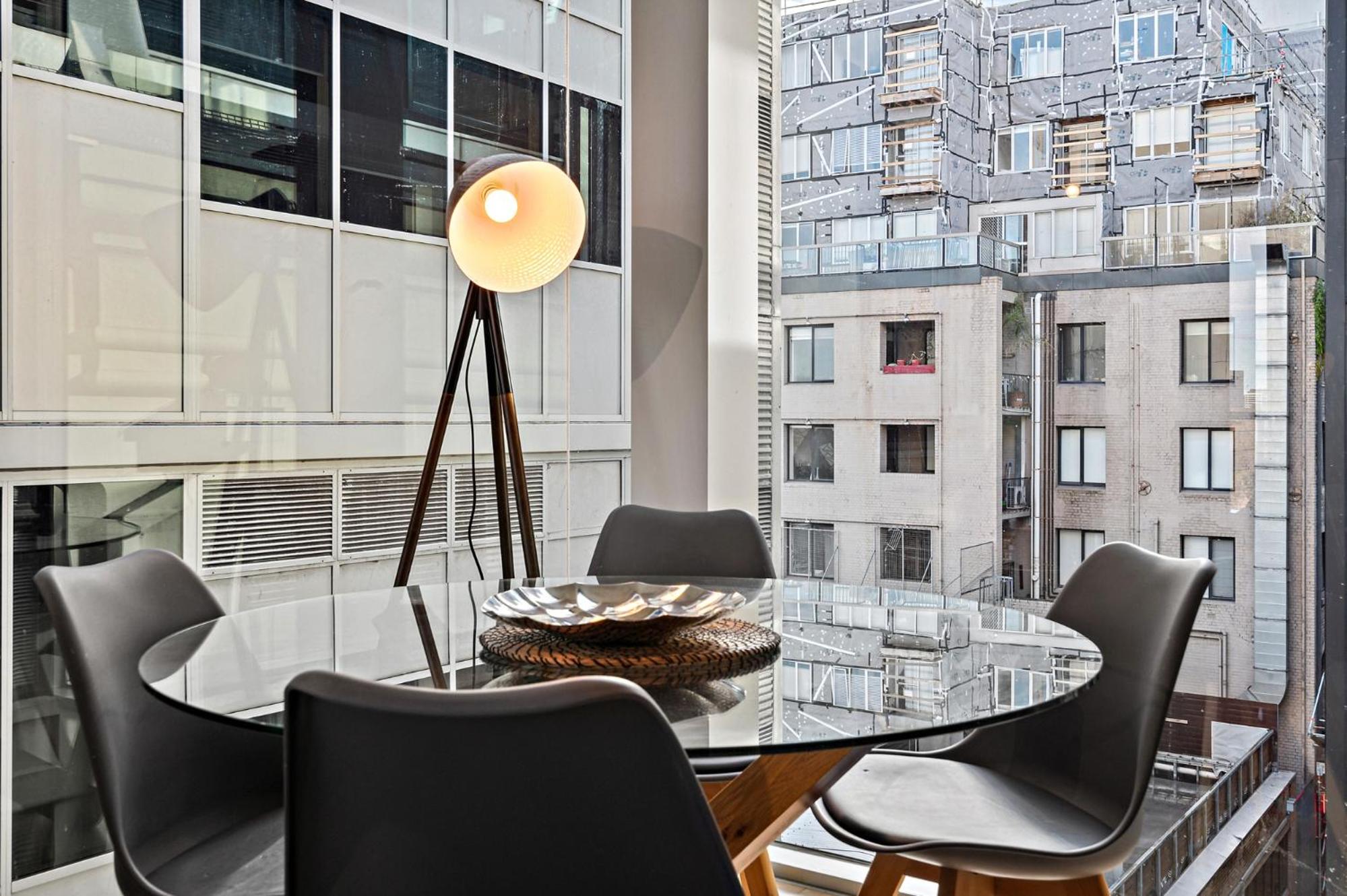 Modern renovated apartment in Melbourne CBD