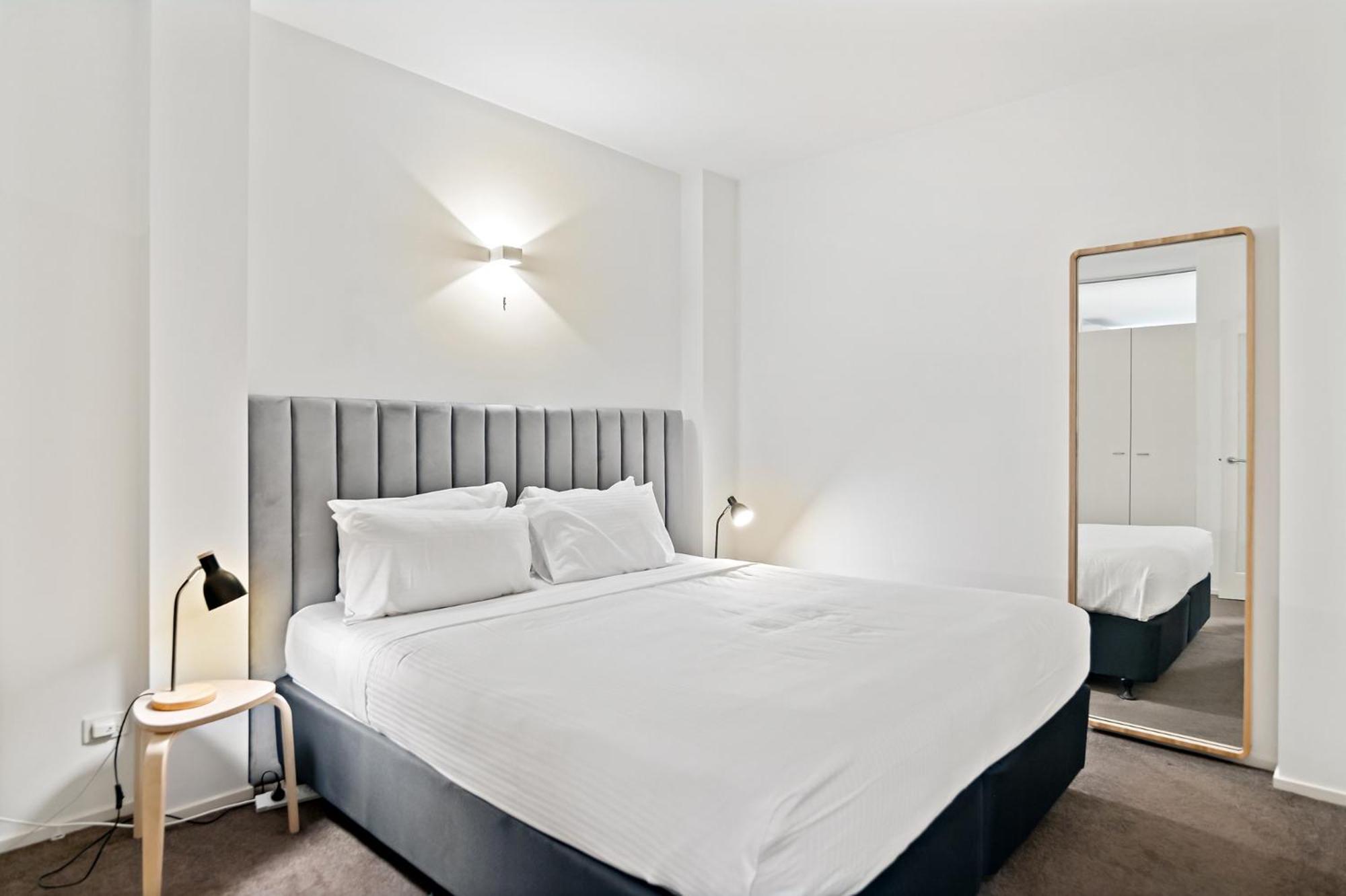 Modern renovated apartment in Melbourne CBD
