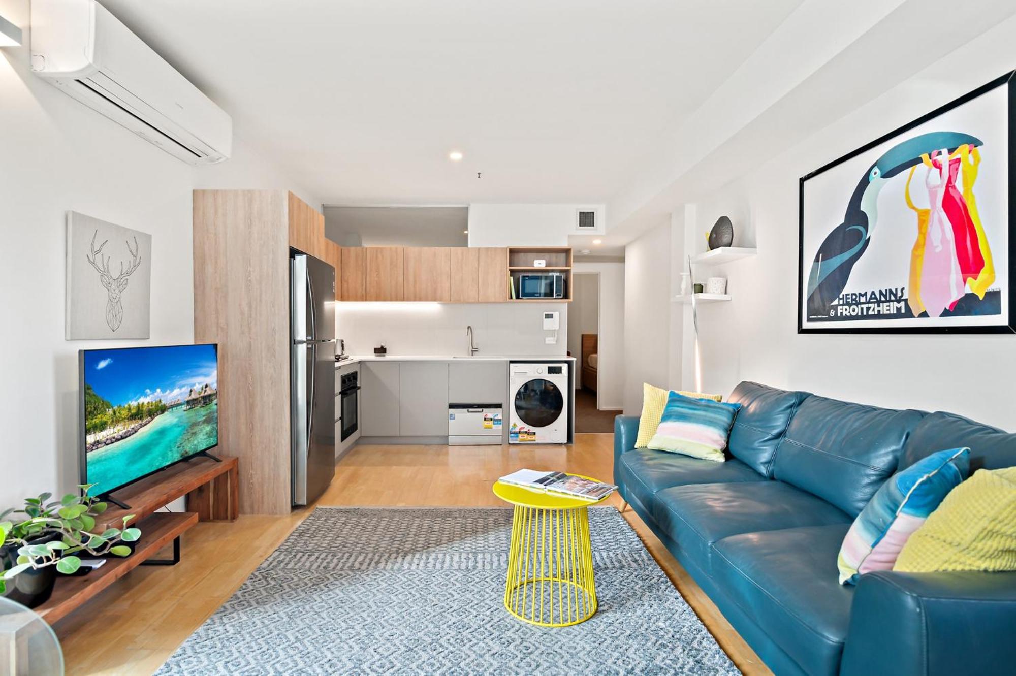 Modern renovated apartment in Melbourne CBD