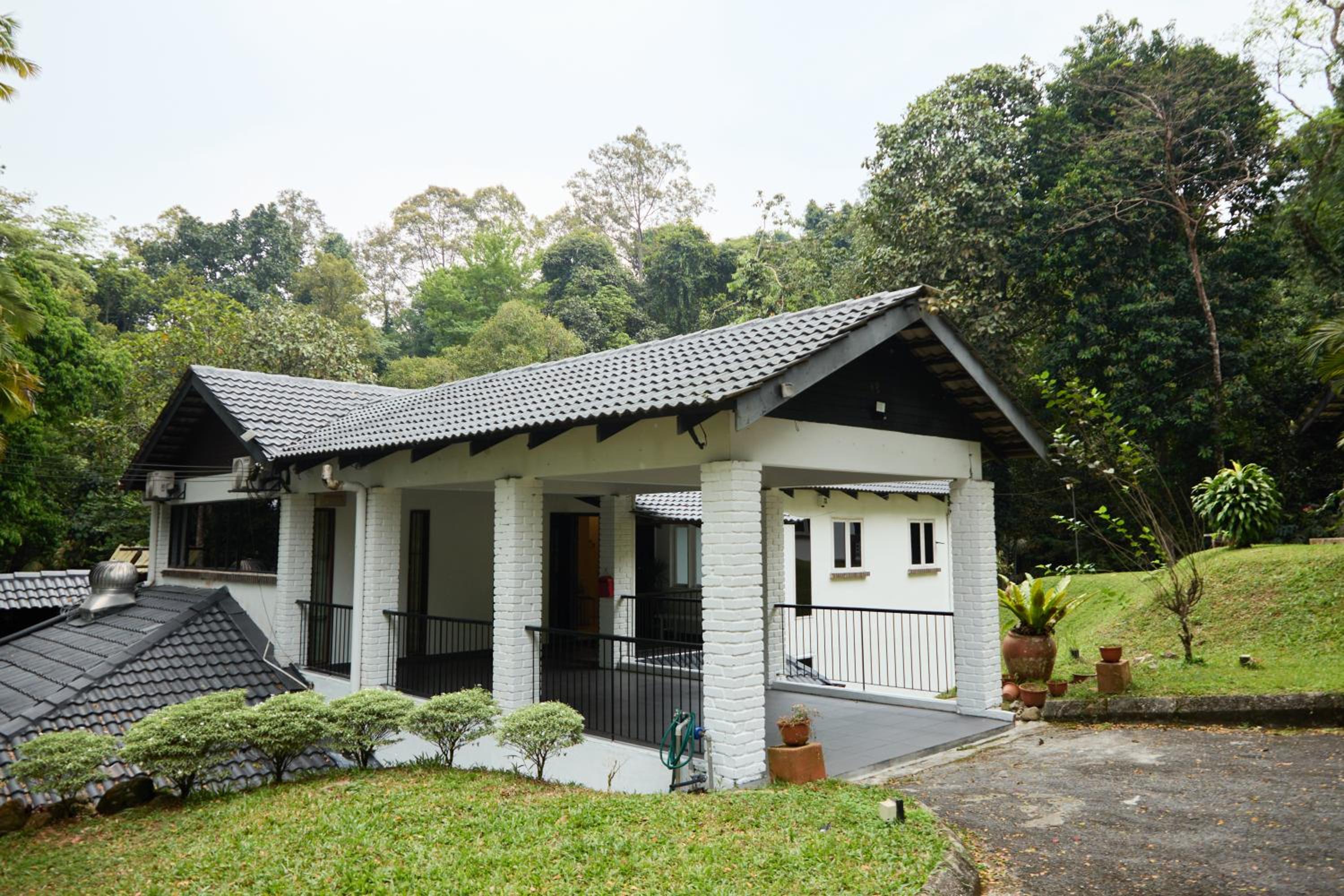 LilyJoe Treehouse Serendah