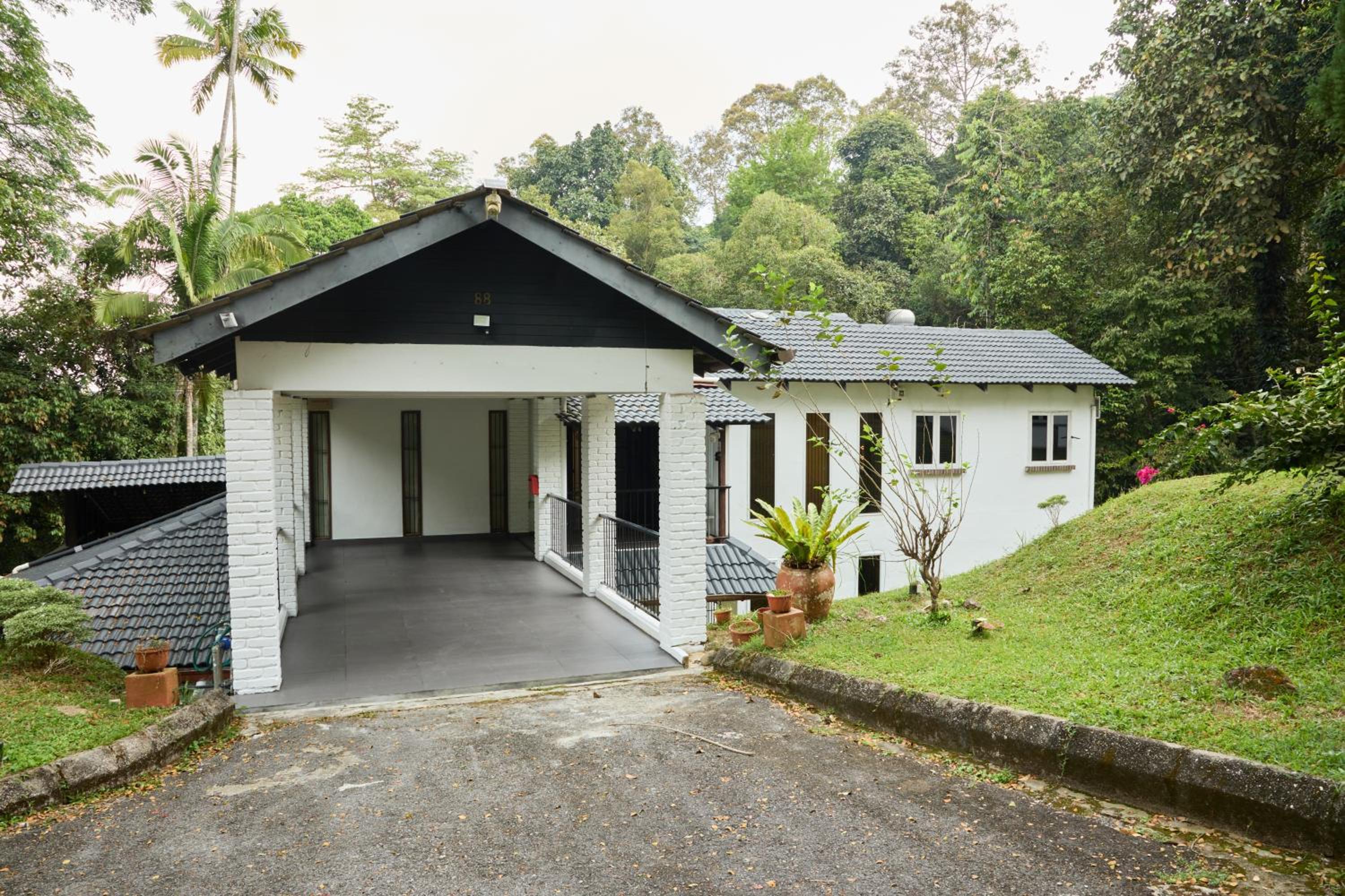 LilyJoe Treehouse Serendah