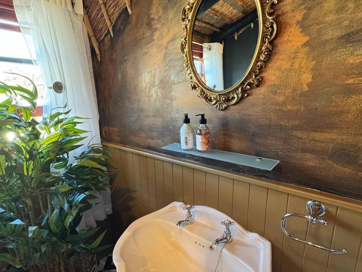 Leopard Lodge