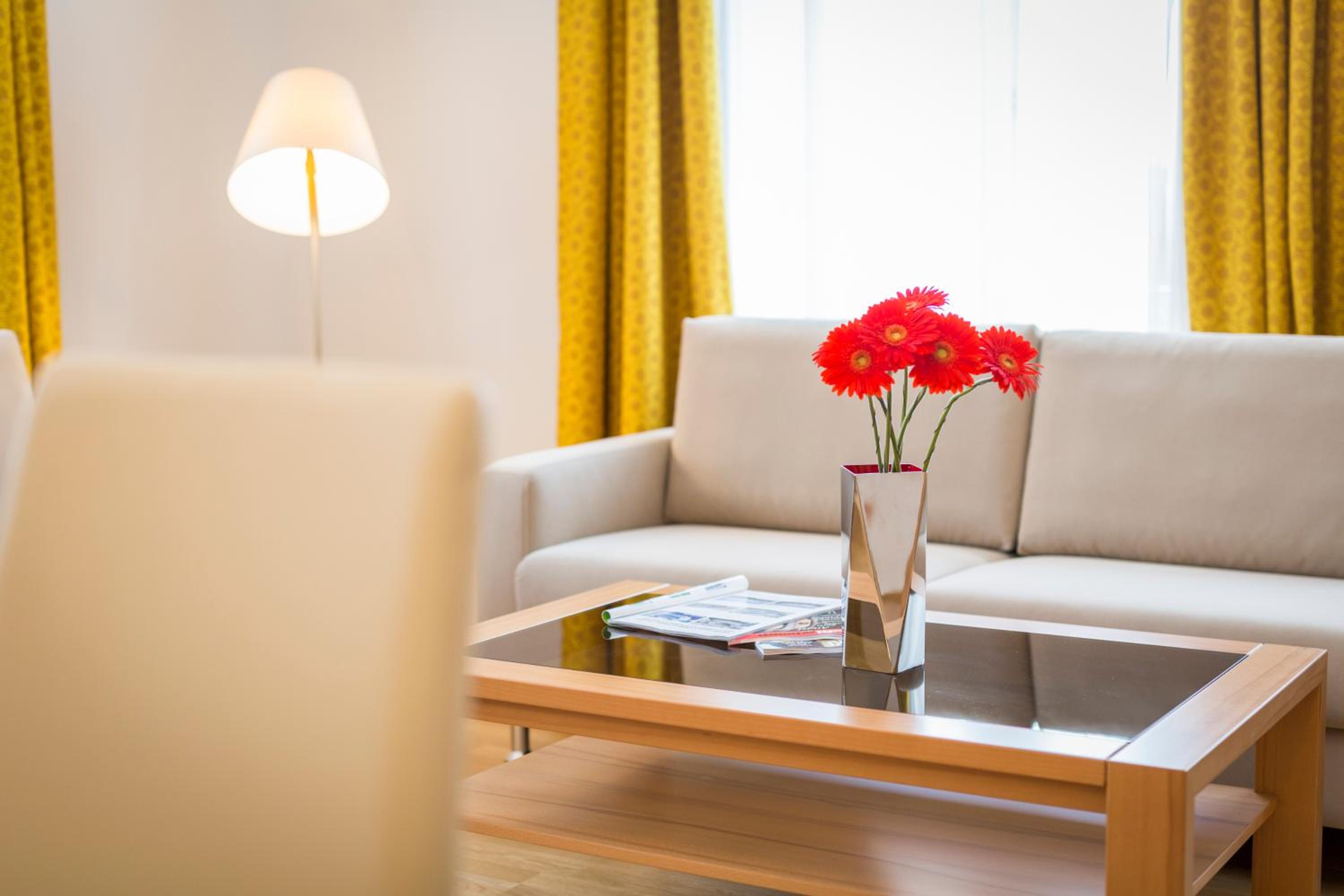 Vienna Grand Apartments City