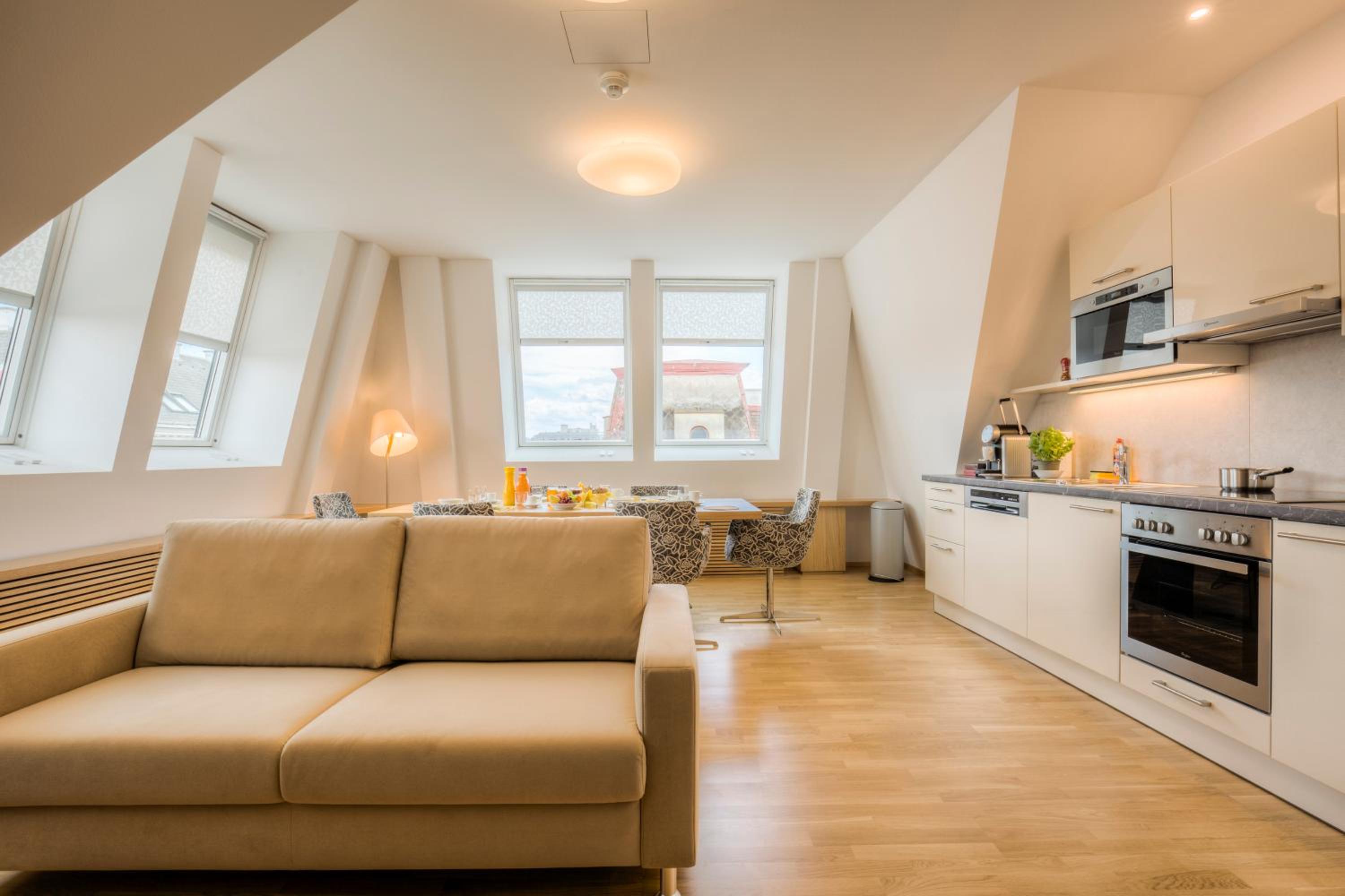 Vienna Grand Apartments City