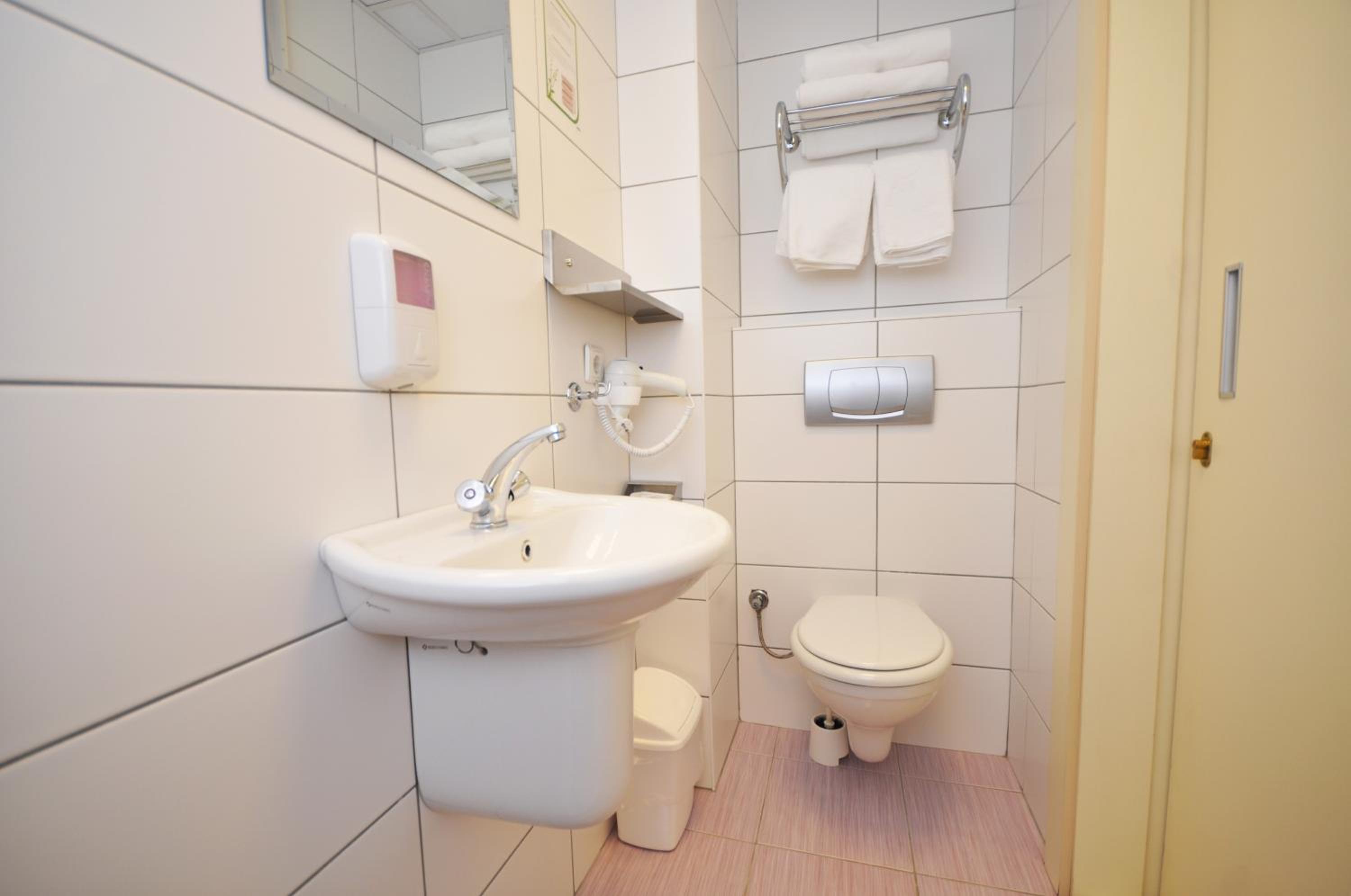 Han Hotel - Image 51