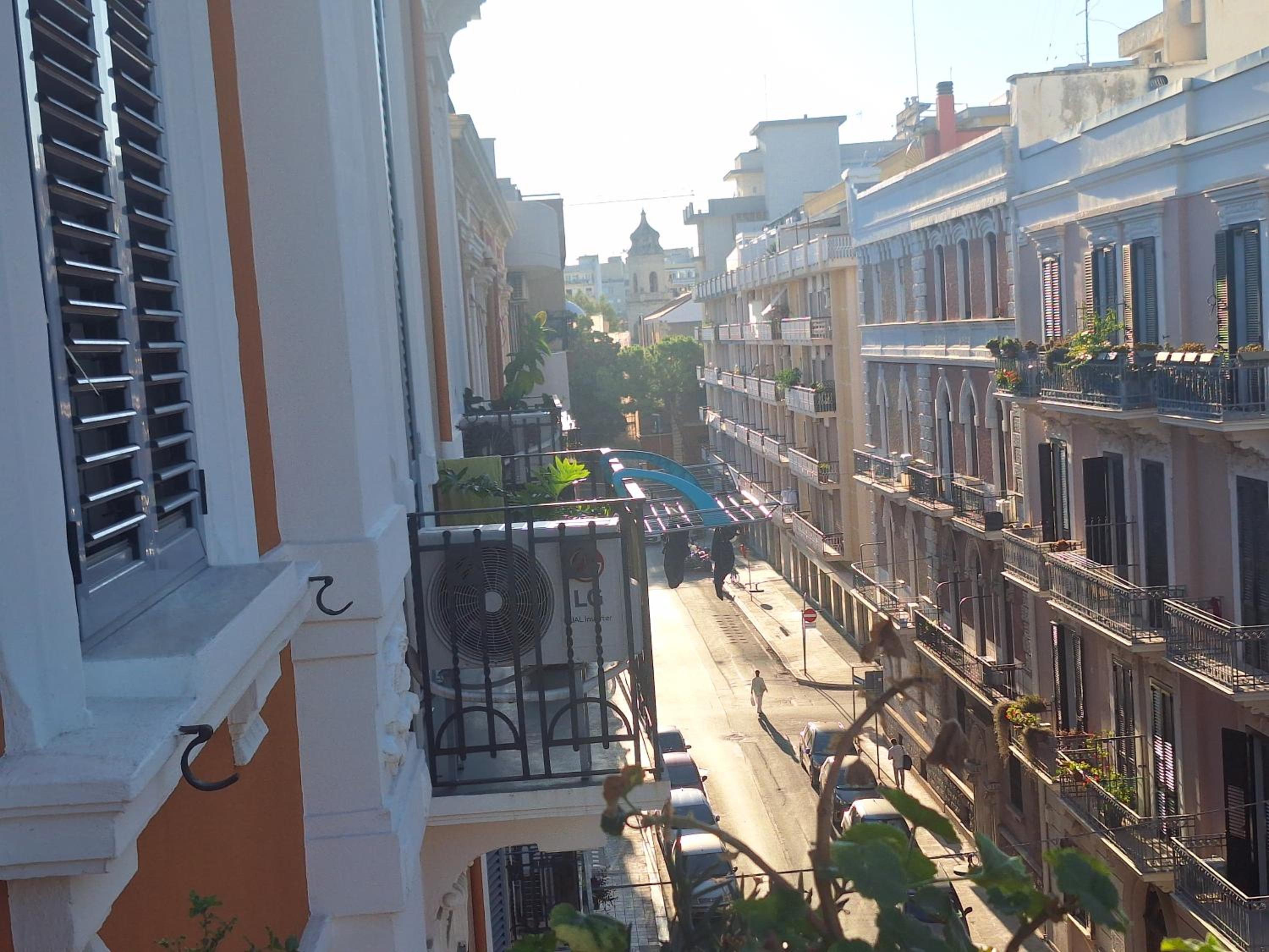 Bari via Tanzi 27 Bari