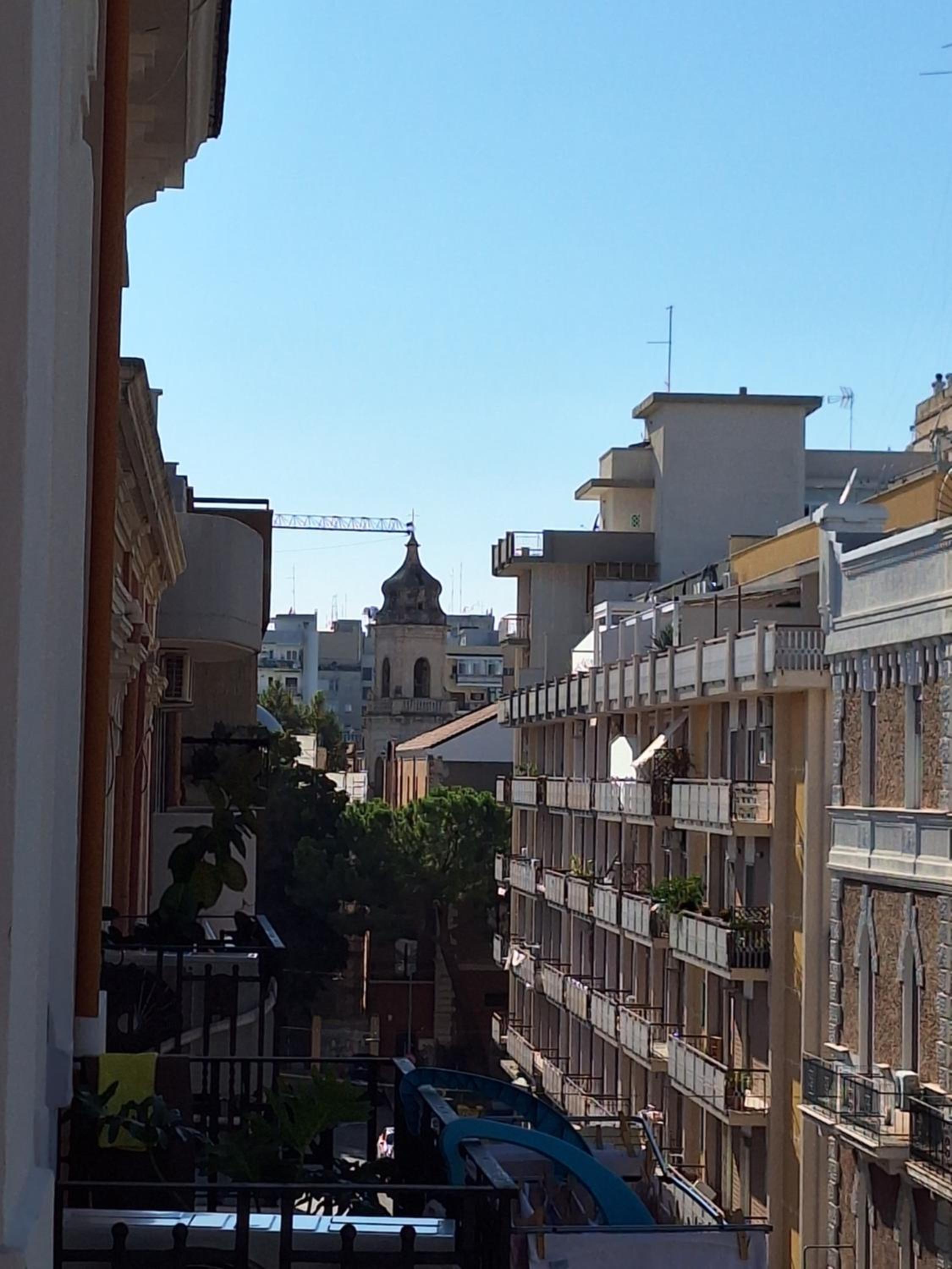 Bari via Tanzi 27 Bari