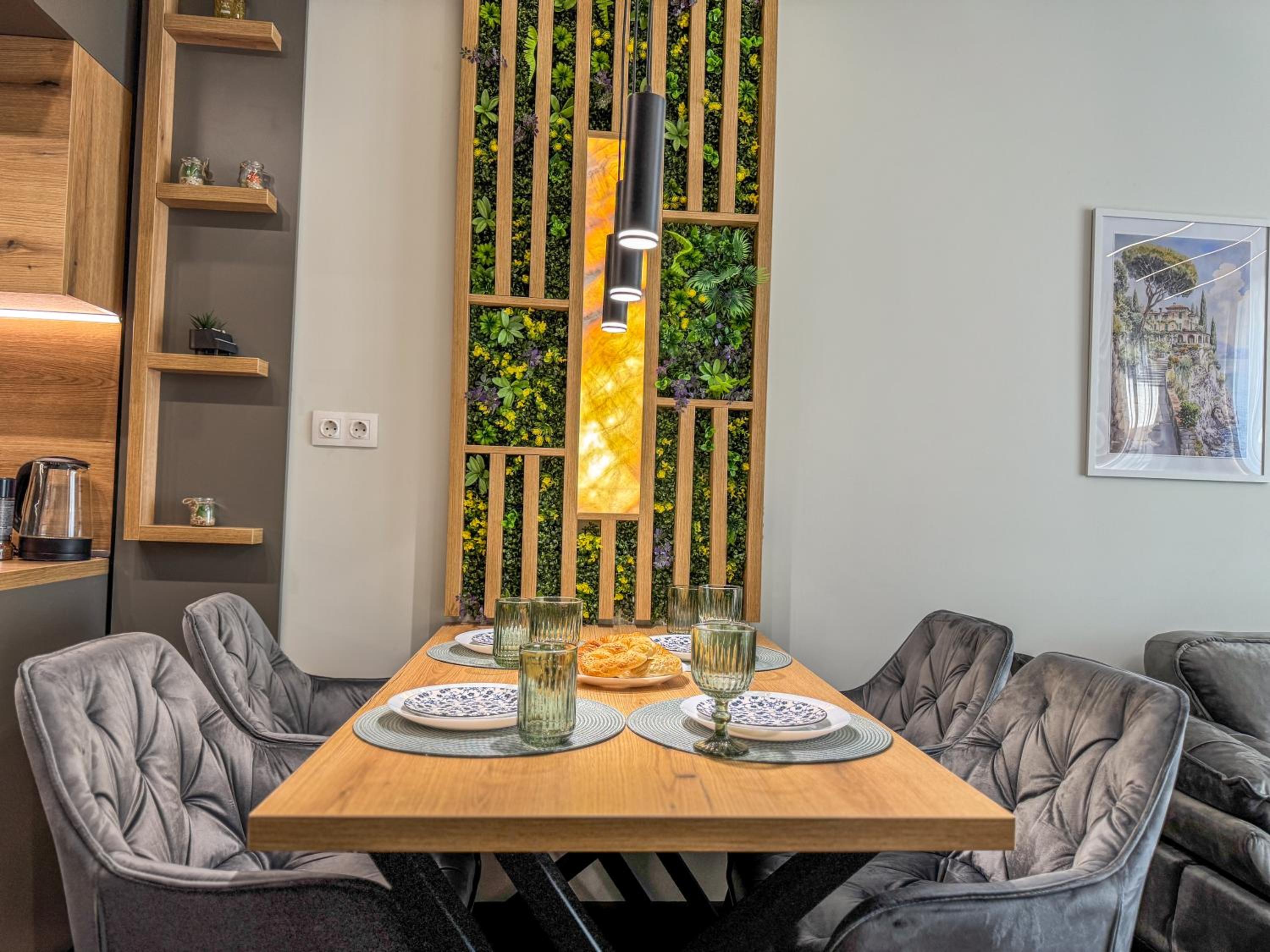 Six StarS 1BR Modern Apartment 6 mins to Centre