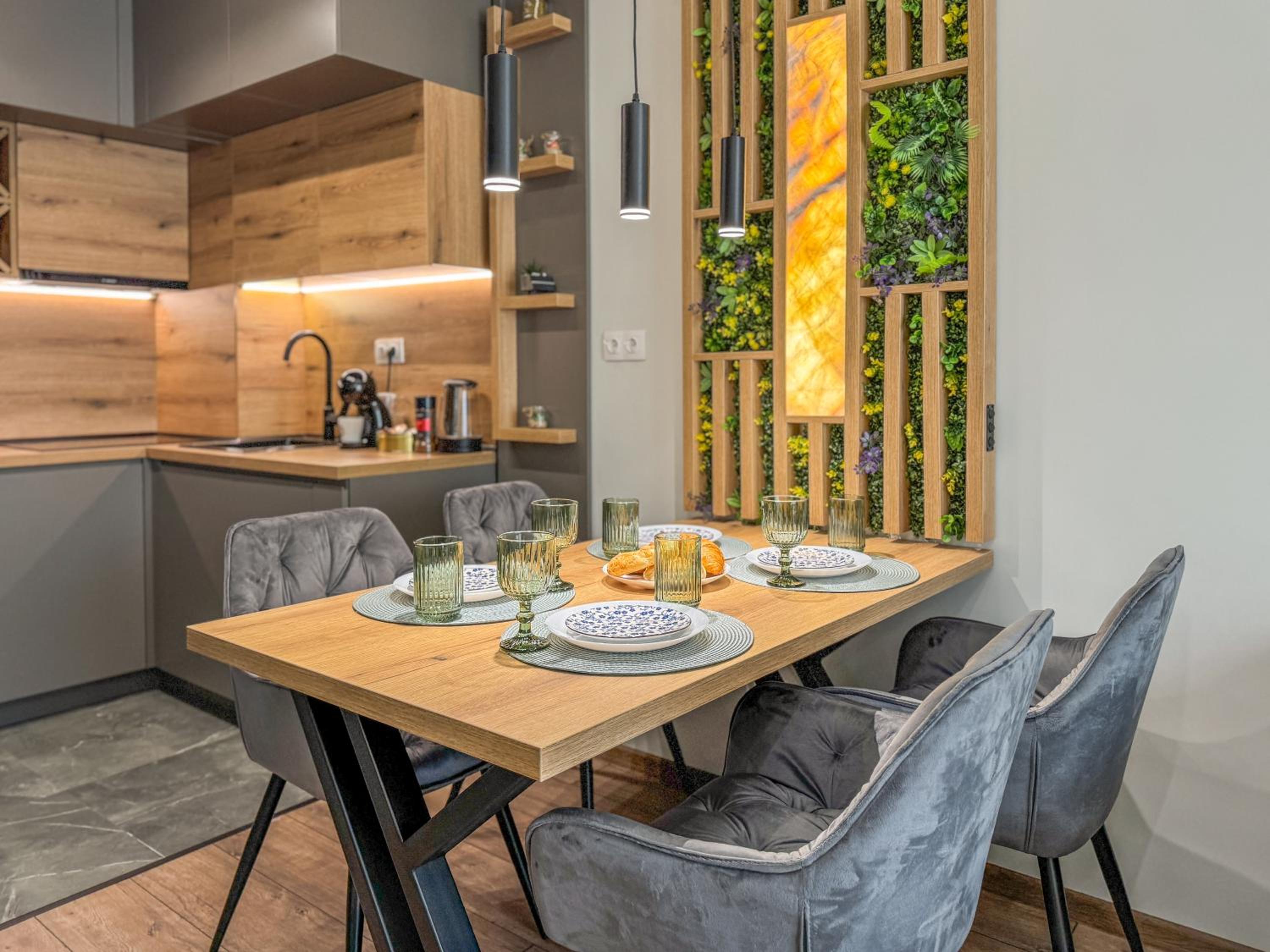 Six StarS 1BR Modern Apartment 6 mins to Centre