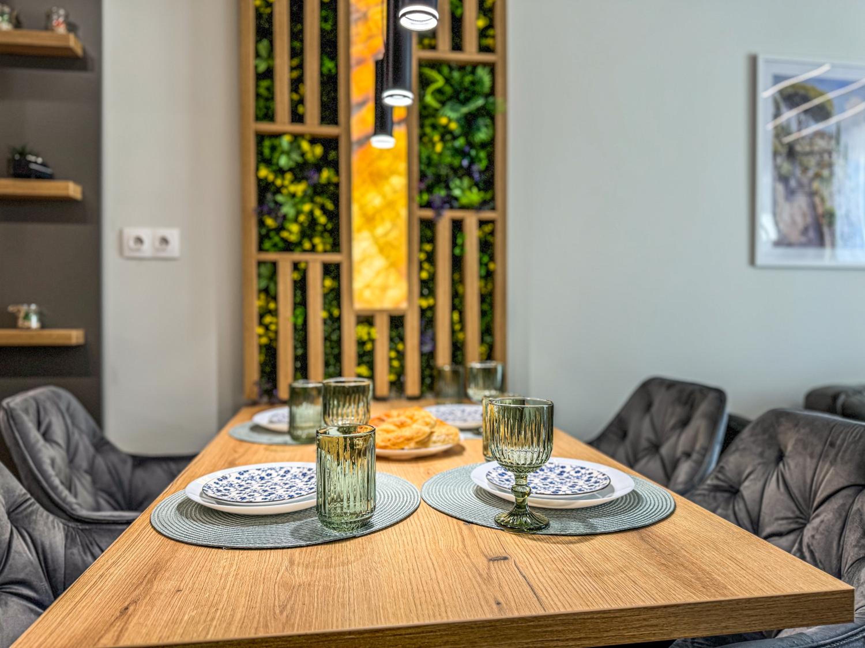 Six StarS 1BR Modern Apartment 6 mins to Centre
