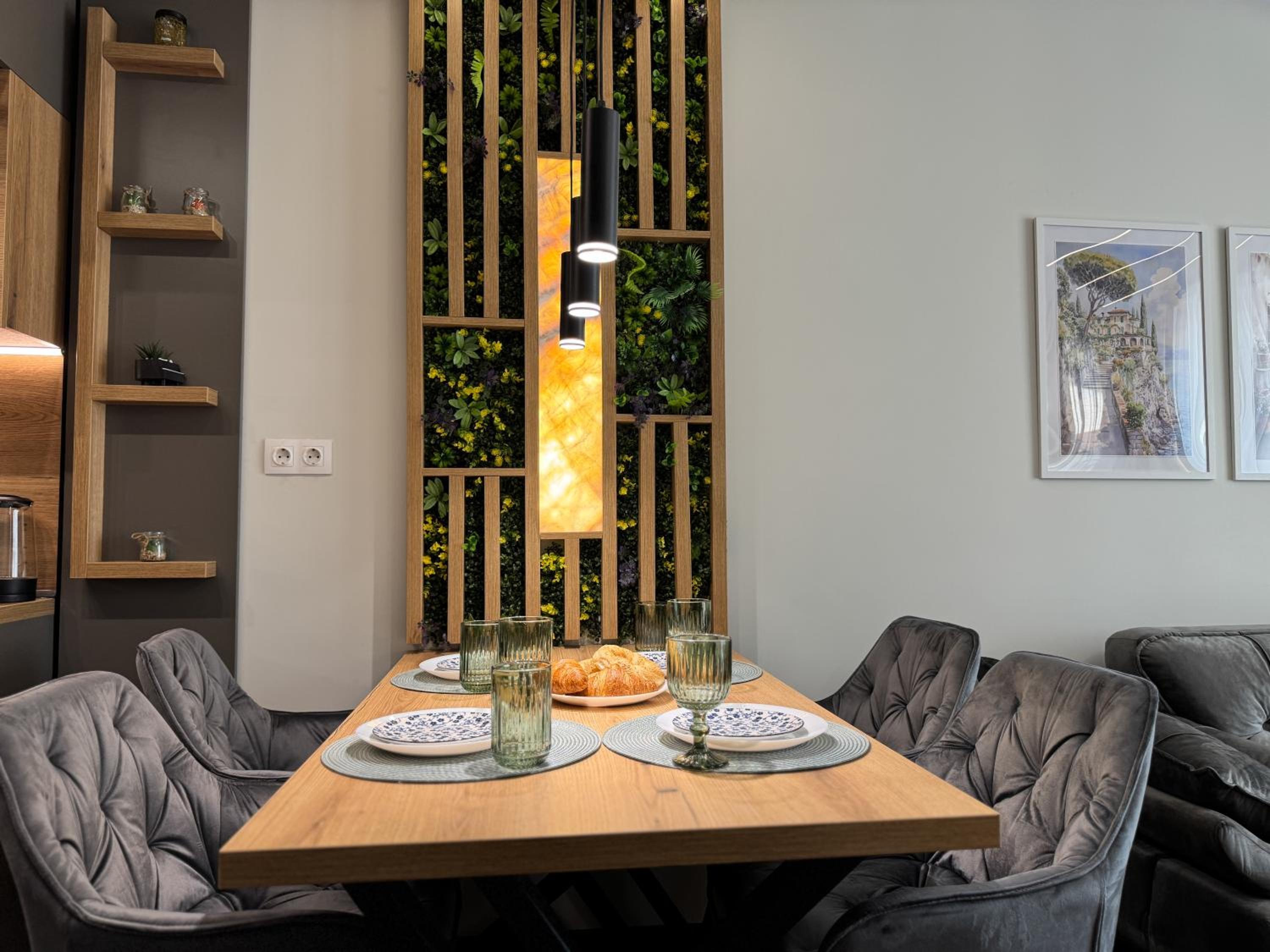 Six StarS 1BR Modern Apartment 6 mins to Centre