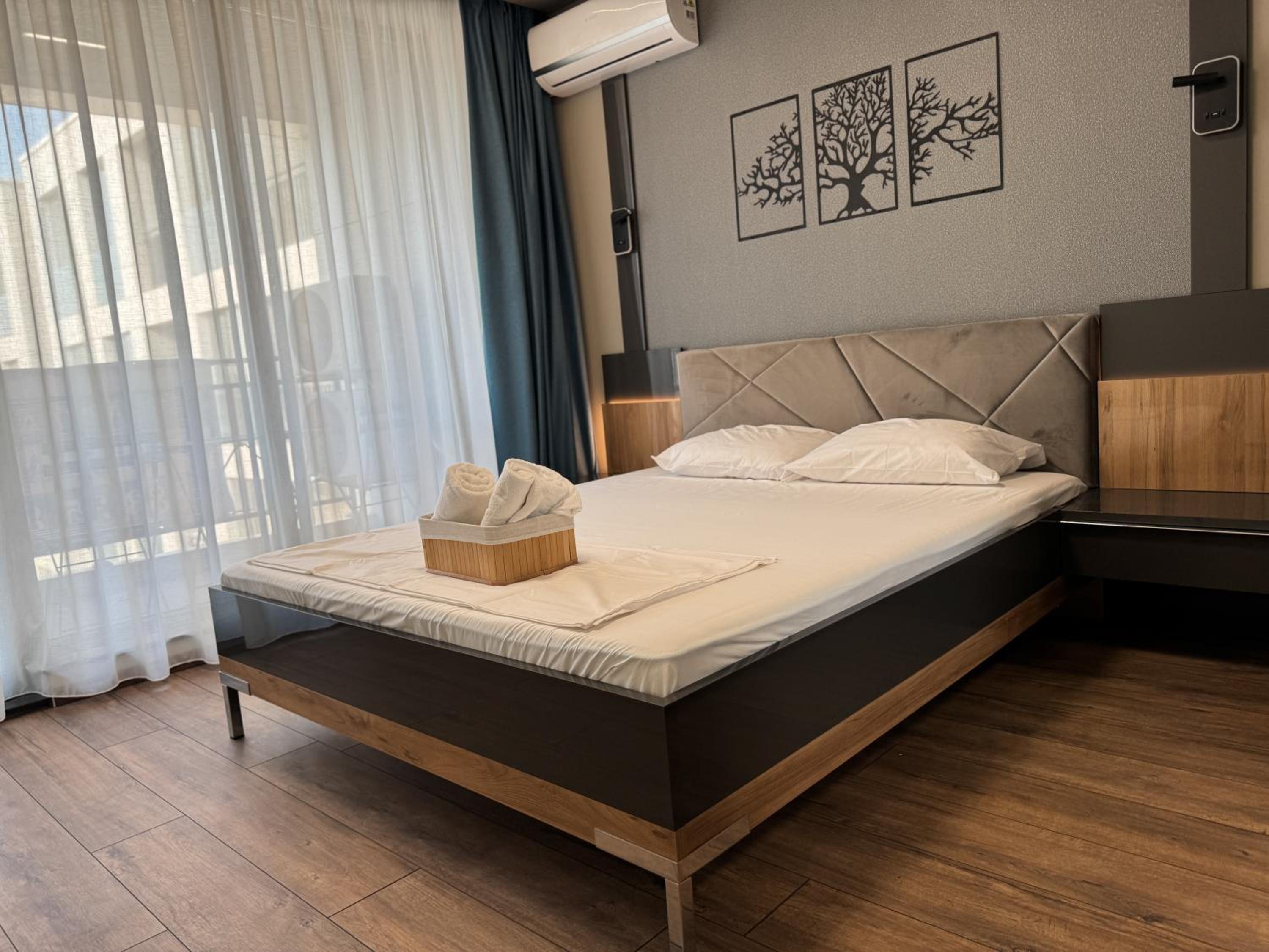 Six StarS 1BR Modern Apartment 6 mins to Centre