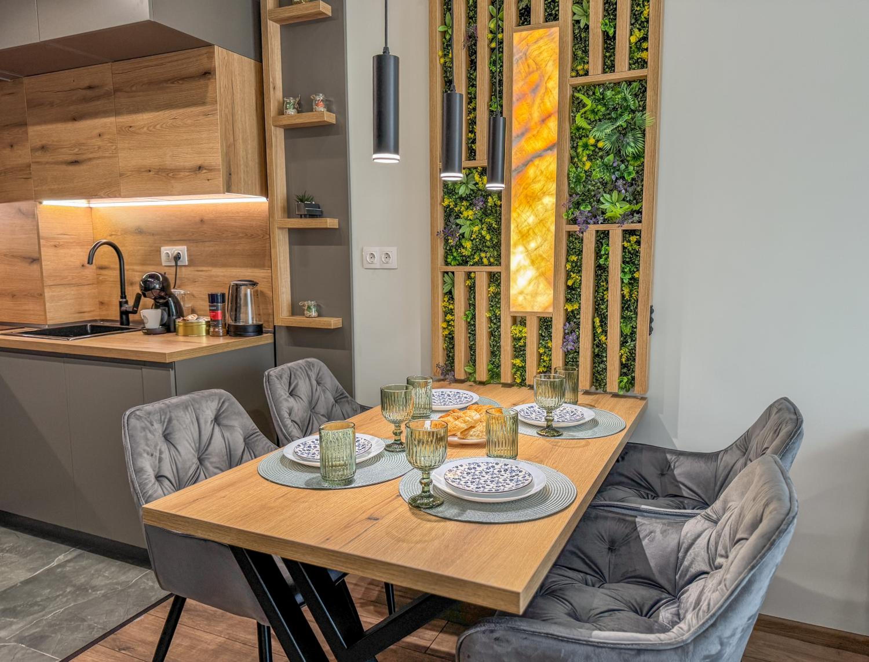 Six StarS 1BR Modern Apartment 6 mins to Centre