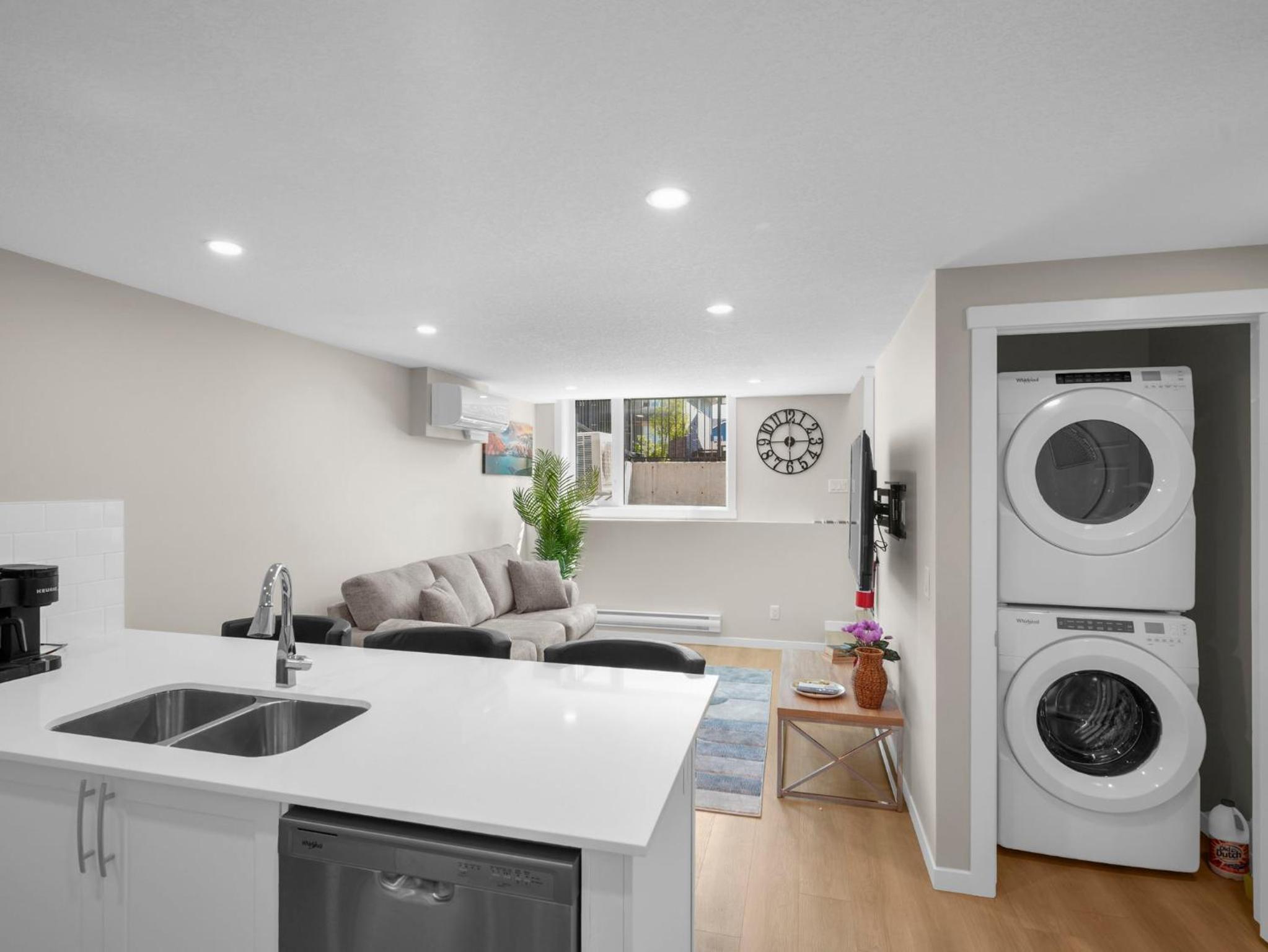 Exquisite 1-Bdr Condo Apt