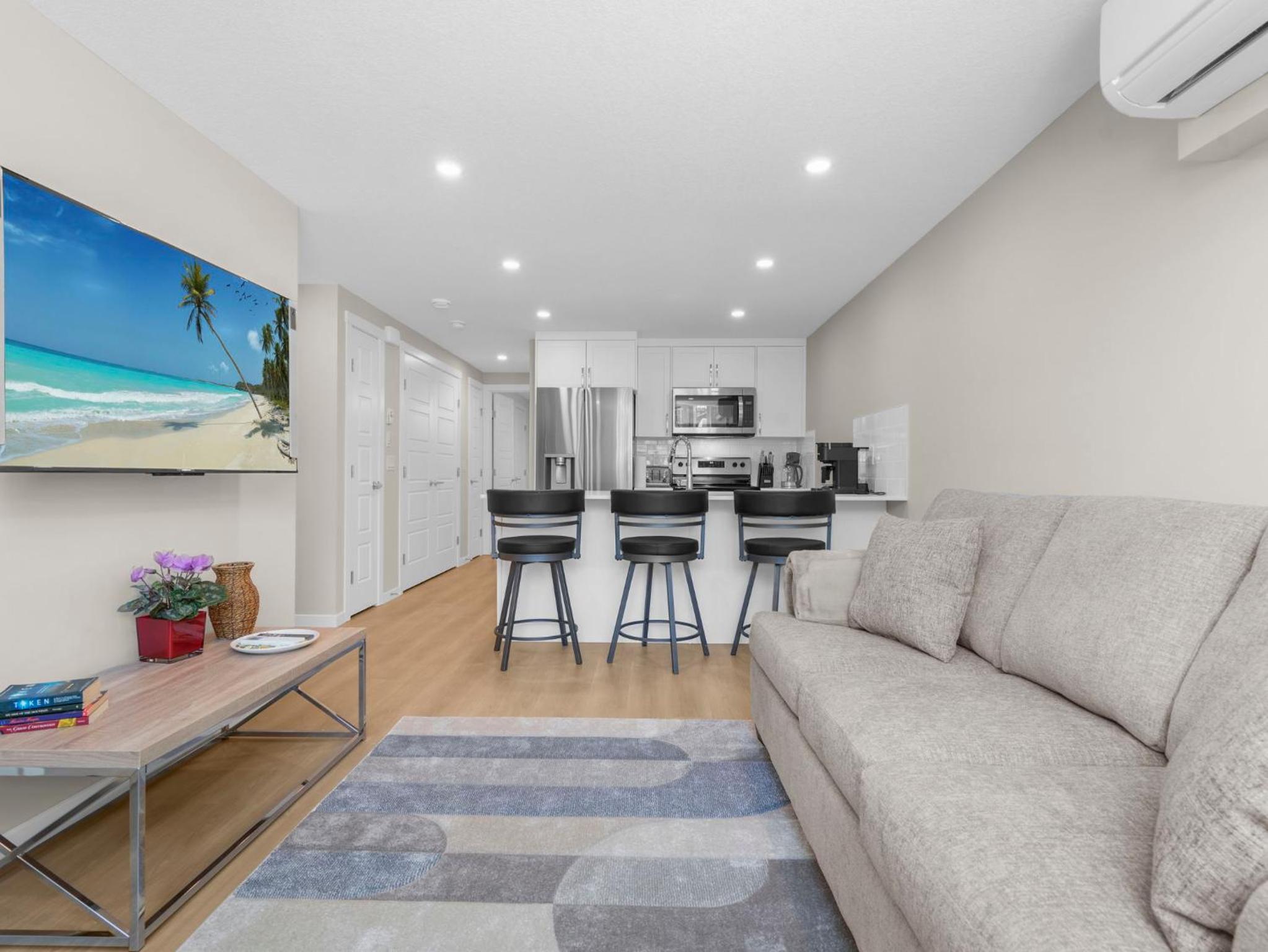 Exquisite 1-Bdr Condo Apt