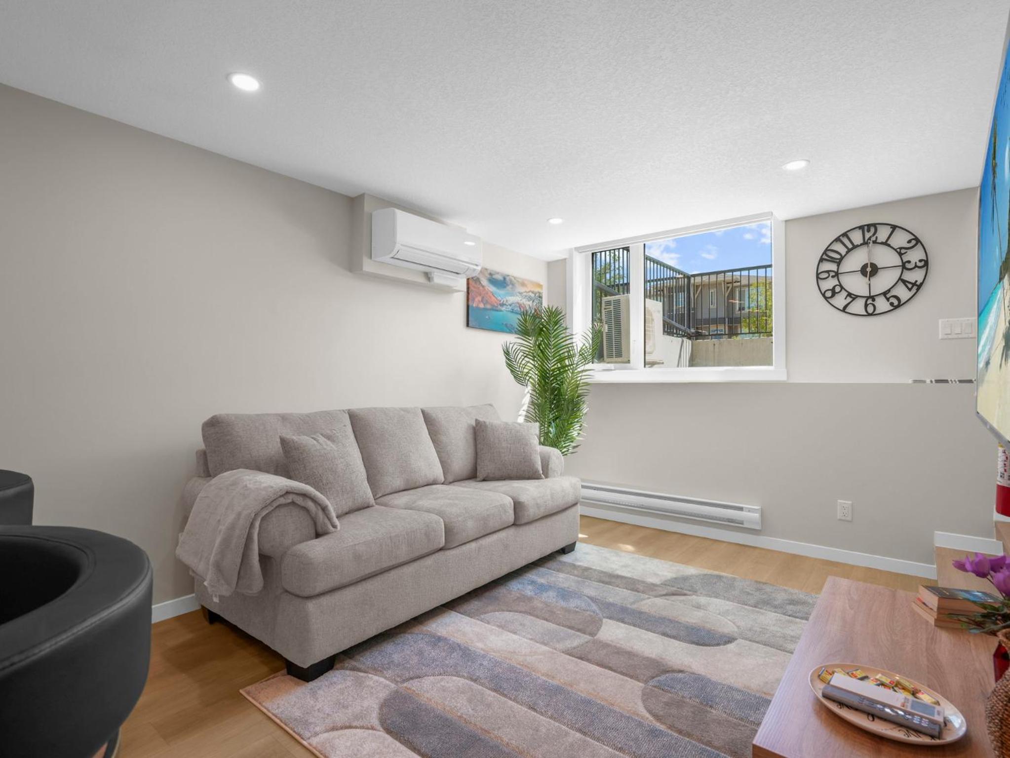 Exquisite 1-Bdr Condo Apt