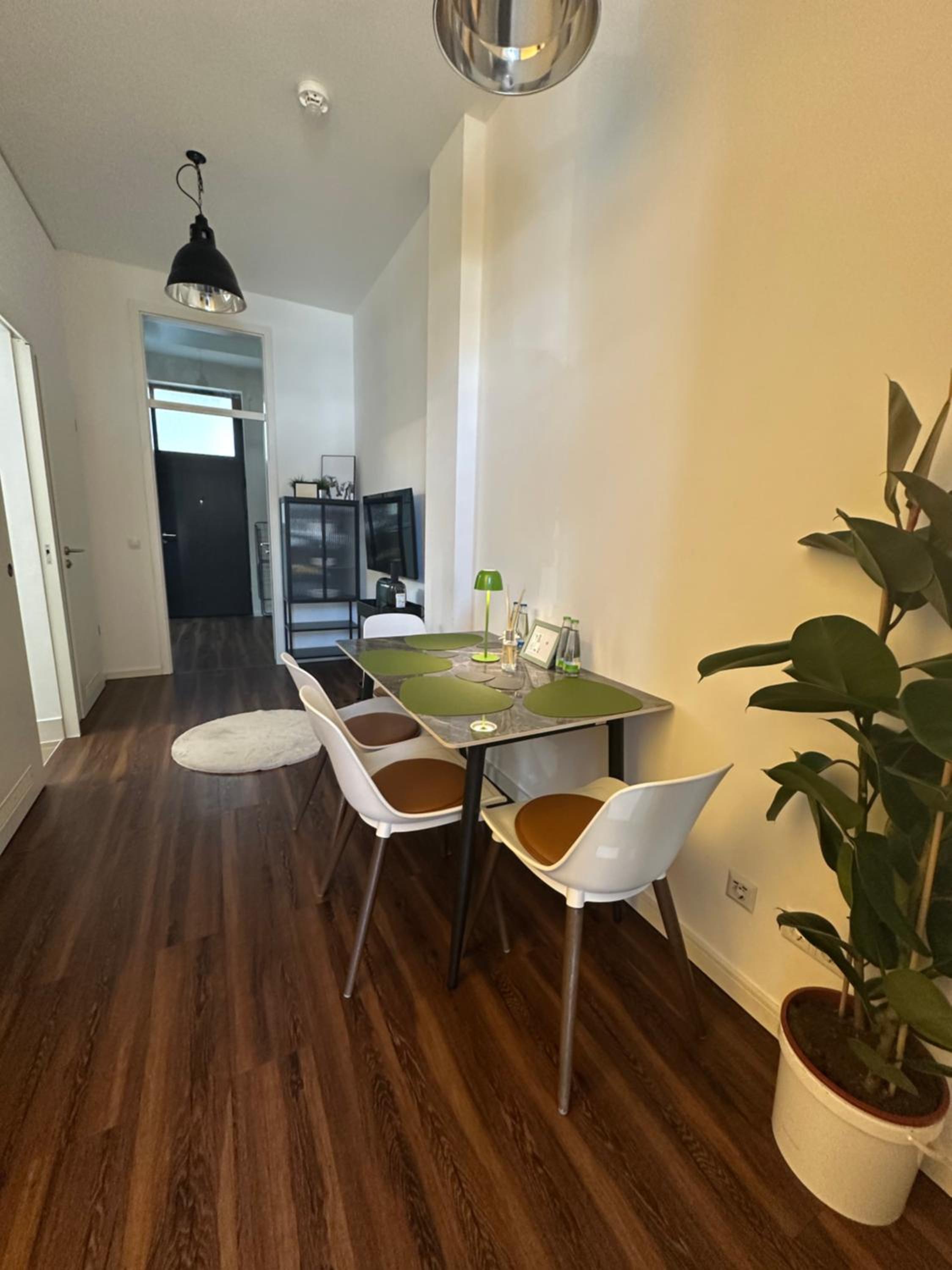 Fewo Zoe - Zentrale CityWohnung - 2 Schlafzimmer - 4 Betten - Küche - Ideal für Familien