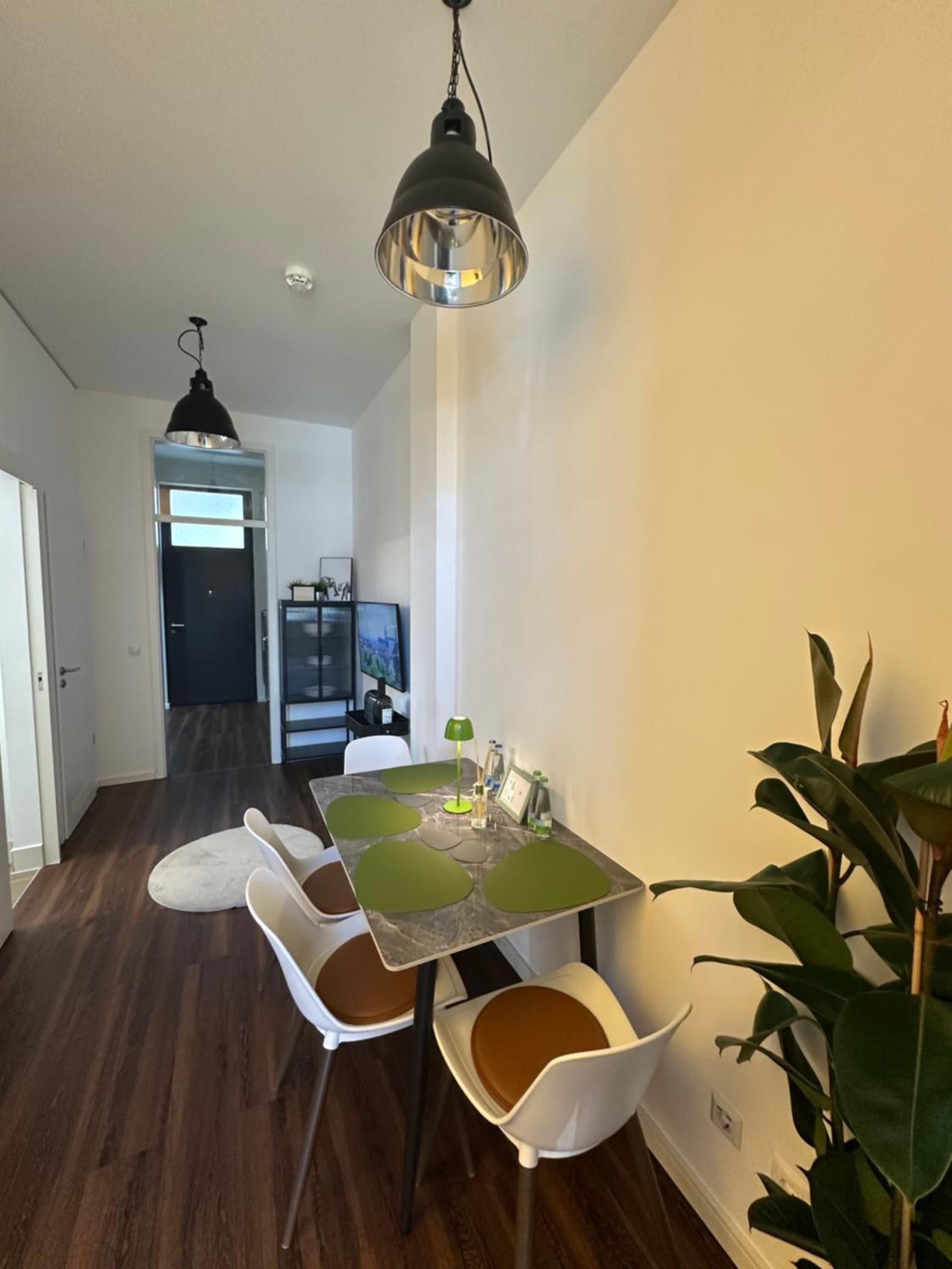 Fewo Zoe - Zentrale CityWohnung - 2 Schlafzimmer - 4 Betten - Küche - Ideal für Familien
