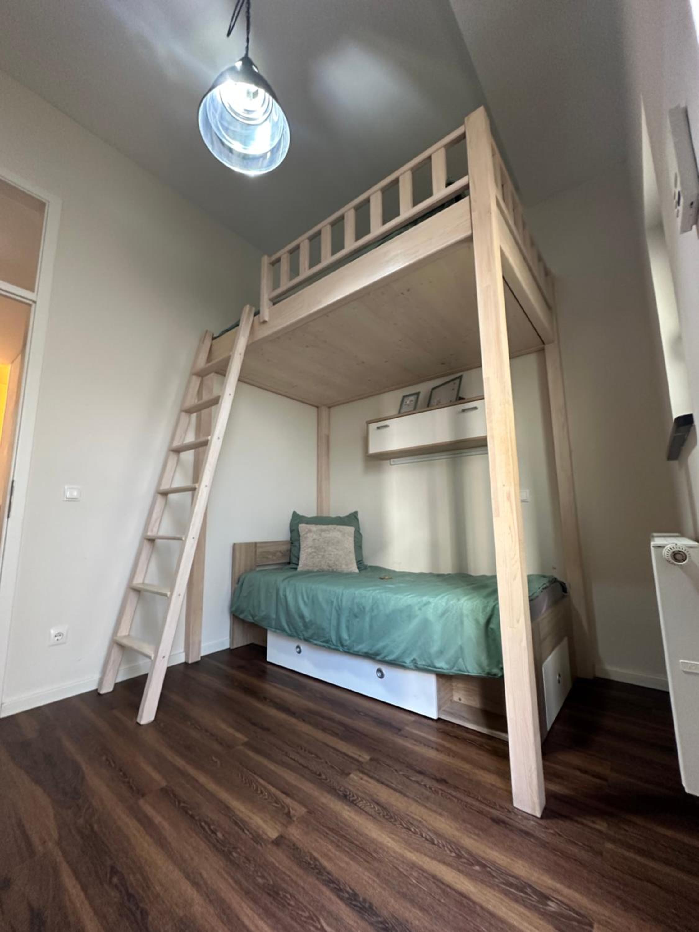 Fewo Zoe - Zentrale CityWohnung - 2 Schlafzimmer - 4 Betten - Küche - Ideal für Familien