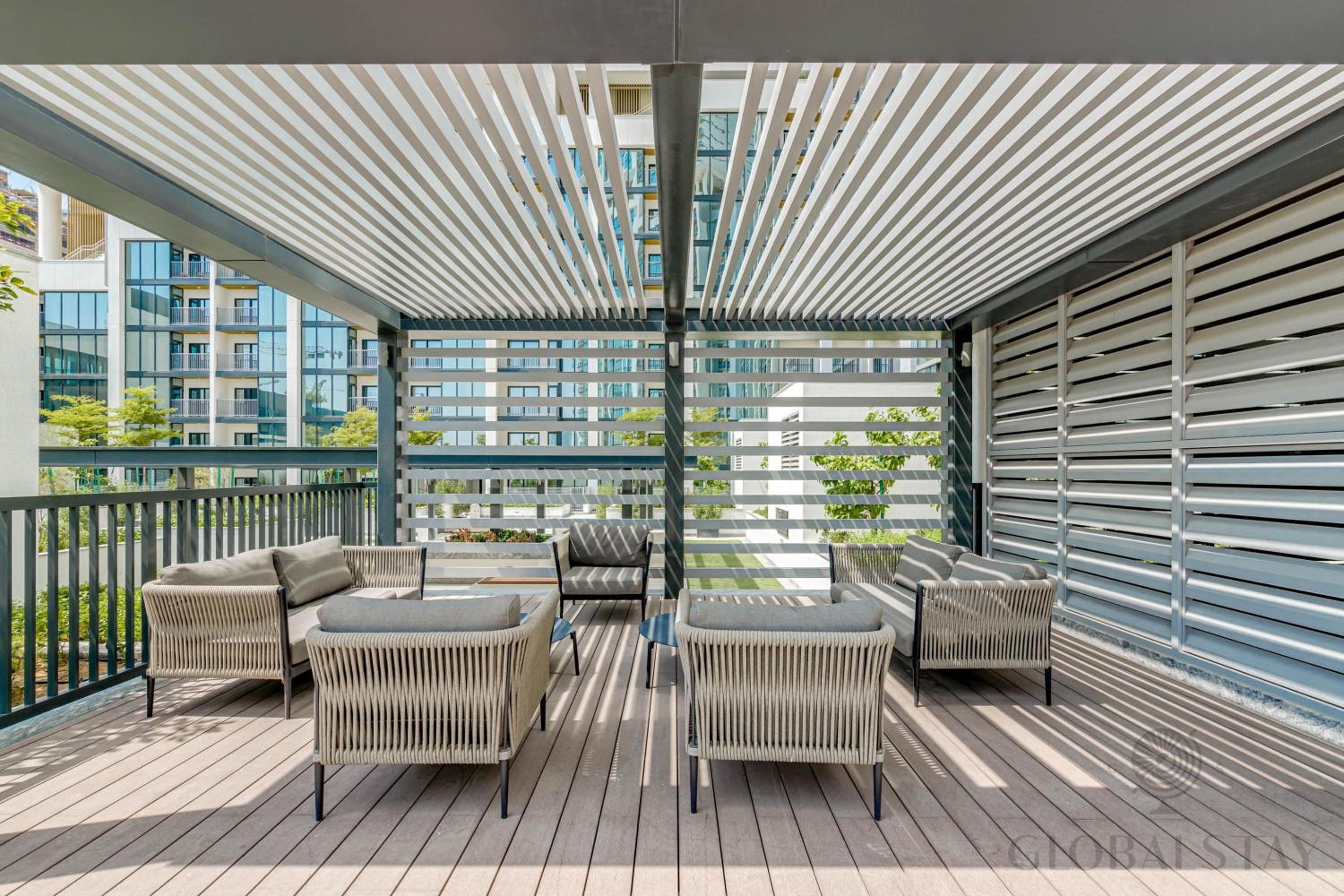 GlobalStay The Crest Tower C Apartments Dubai