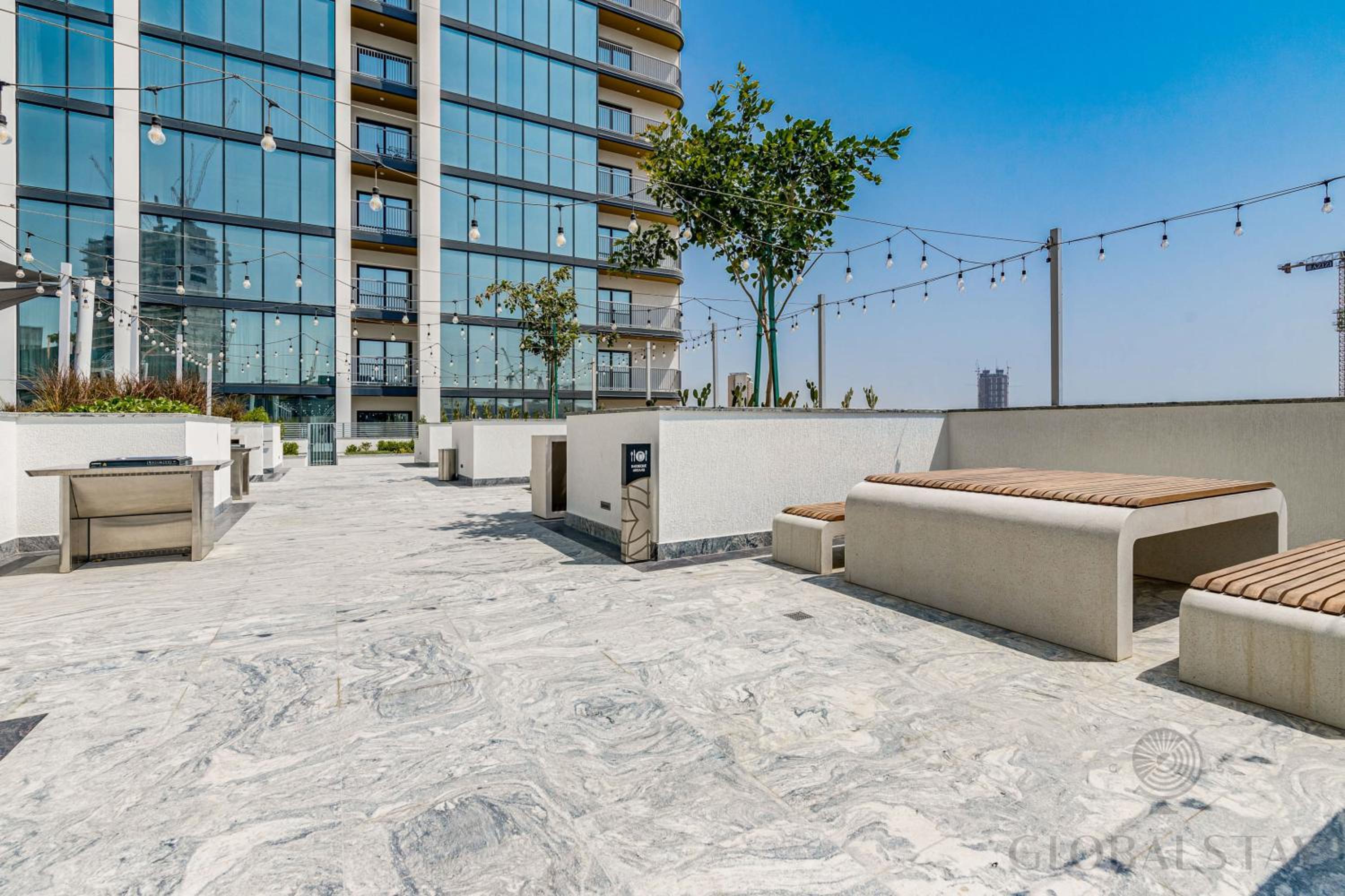 GlobalStay The Crest Tower C Apartments Dubai