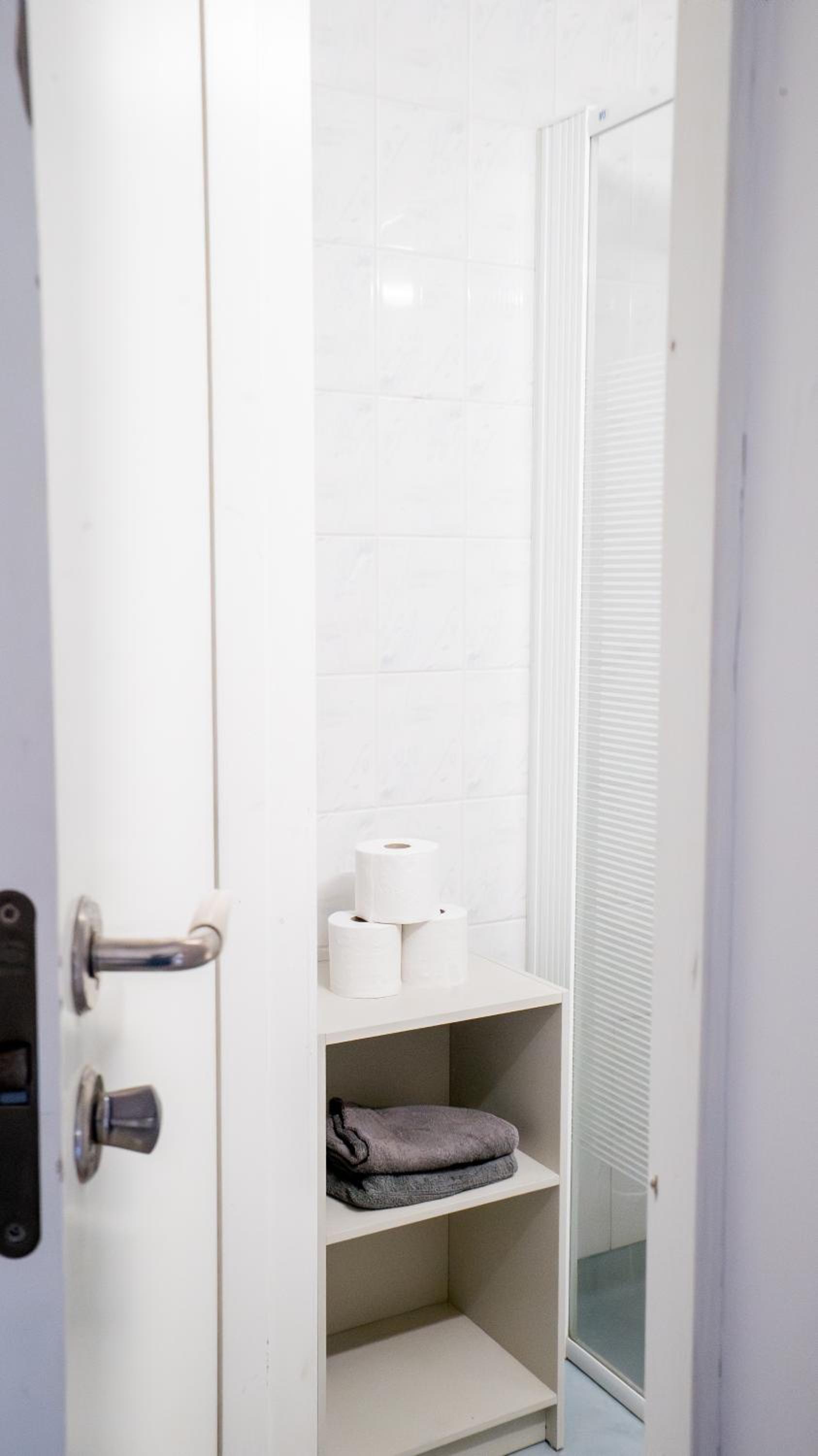 Welcoming Studio Near Cafés, City & Tram Lines
