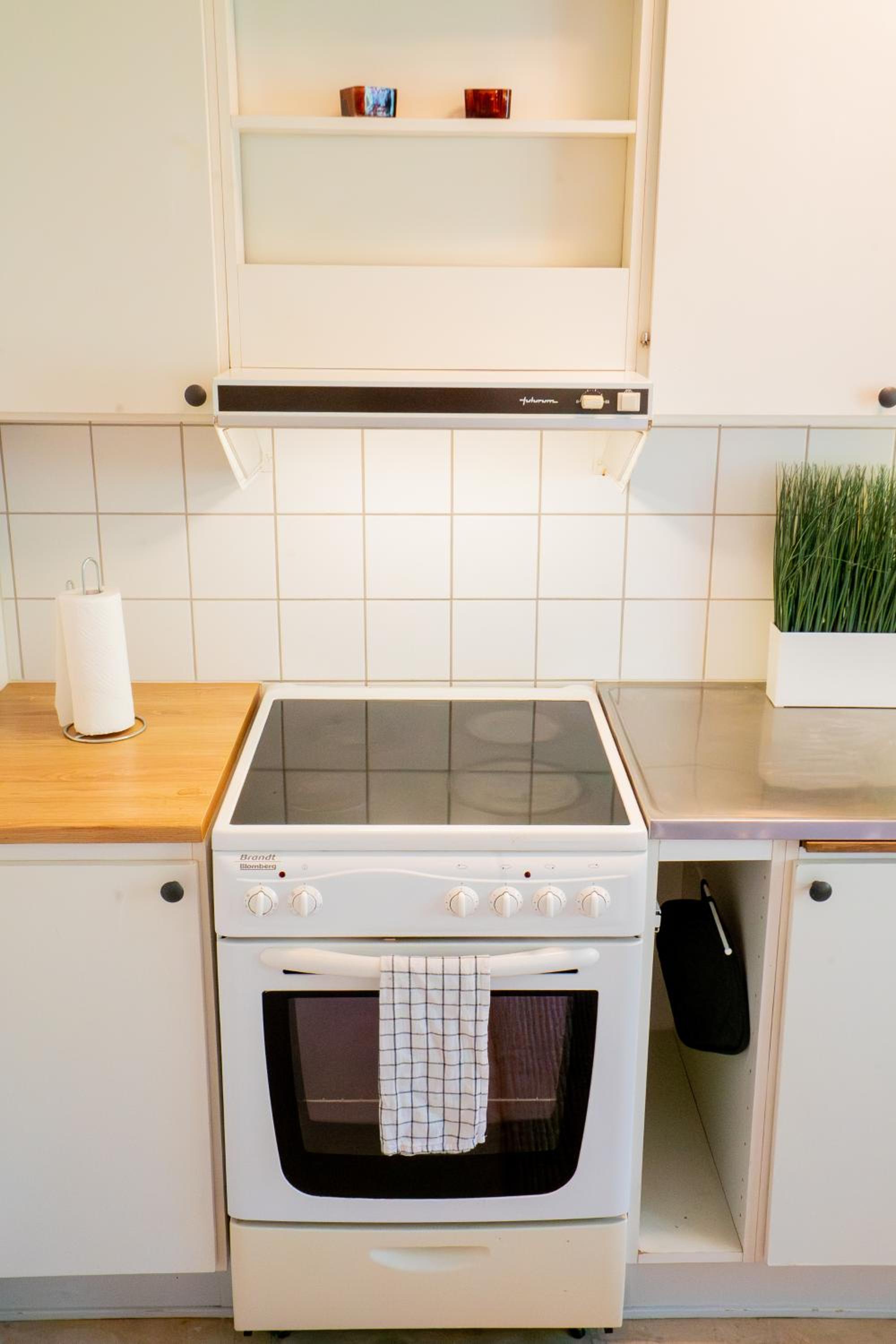 Welcoming Studio Near Cafés, City & Tram Lines