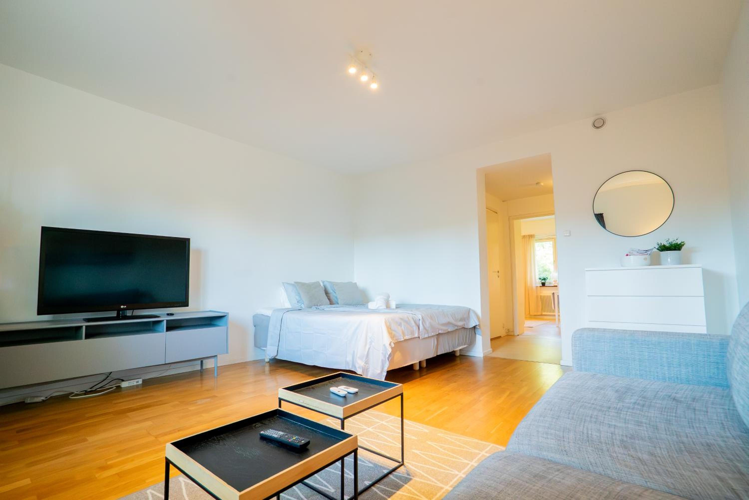 Welcoming Studio Near Cafés, City & Tram Lines