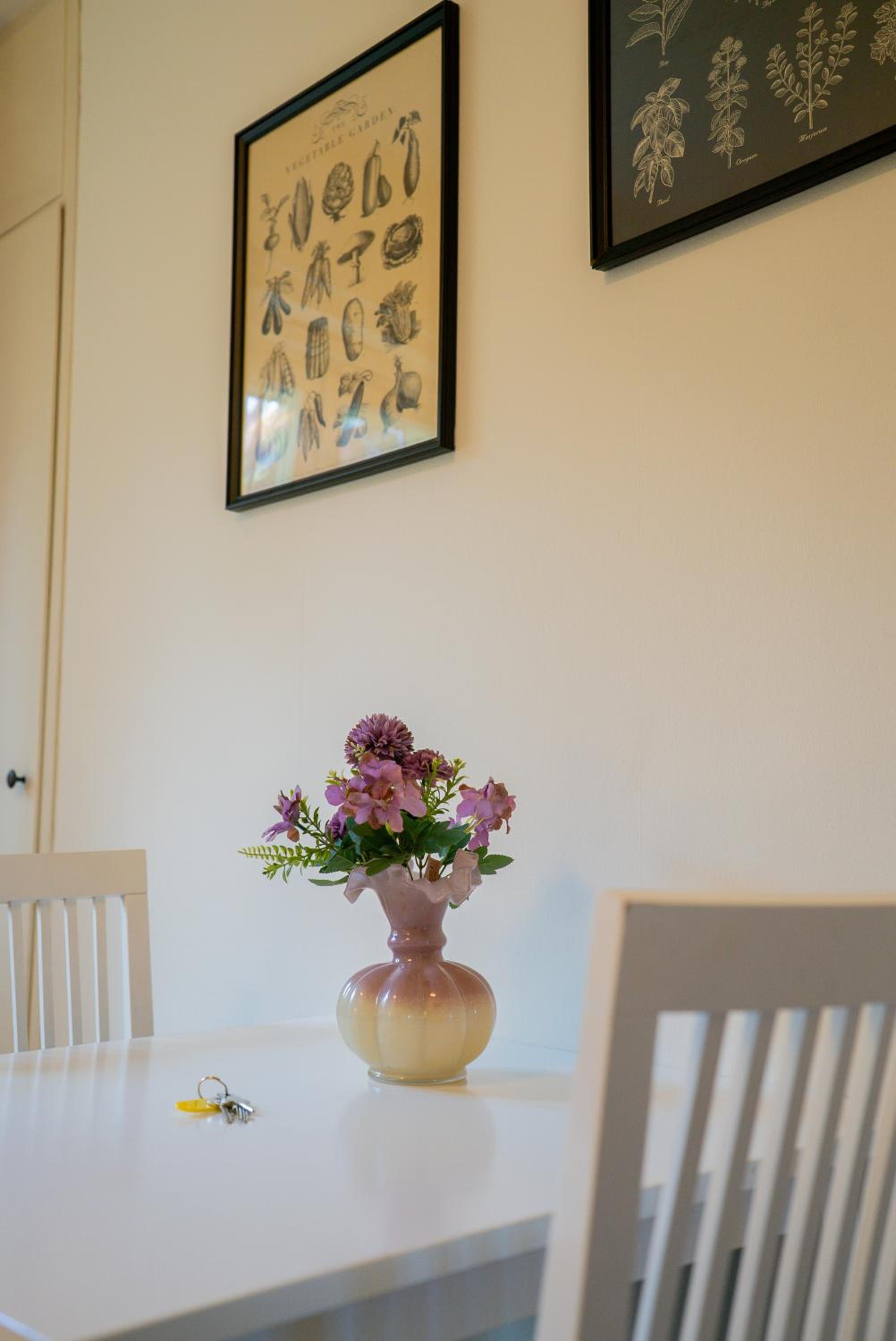 Welcoming Studio Near Cafés, City & Tram Lines