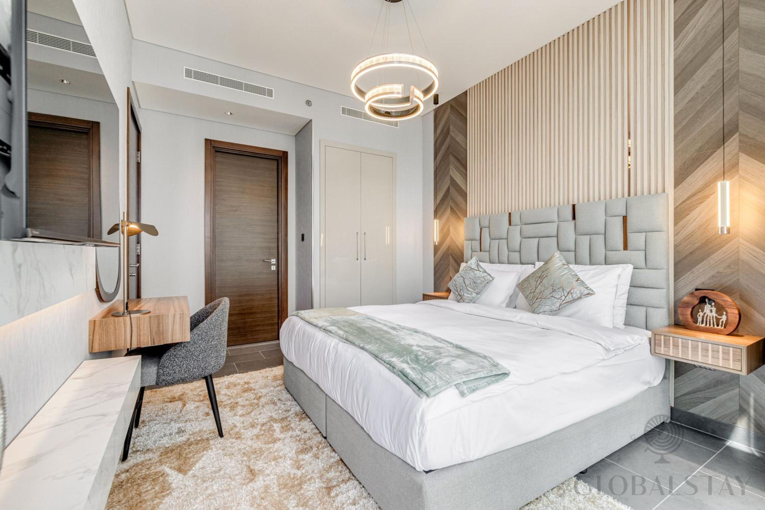 GlobalStay The Crest Tower C Apartments Dubai