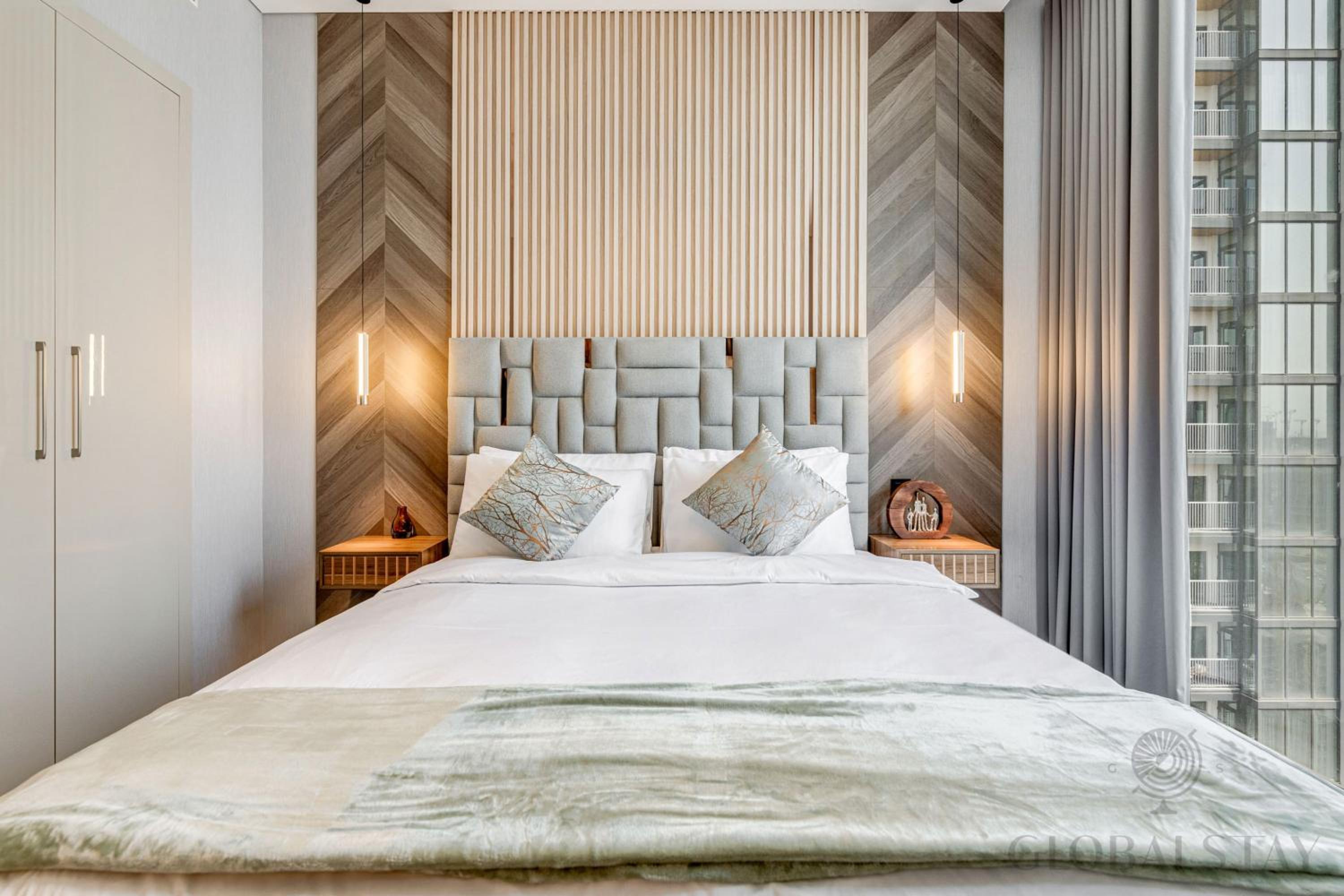 GlobalStay The Crest Tower C Apartments Dubai