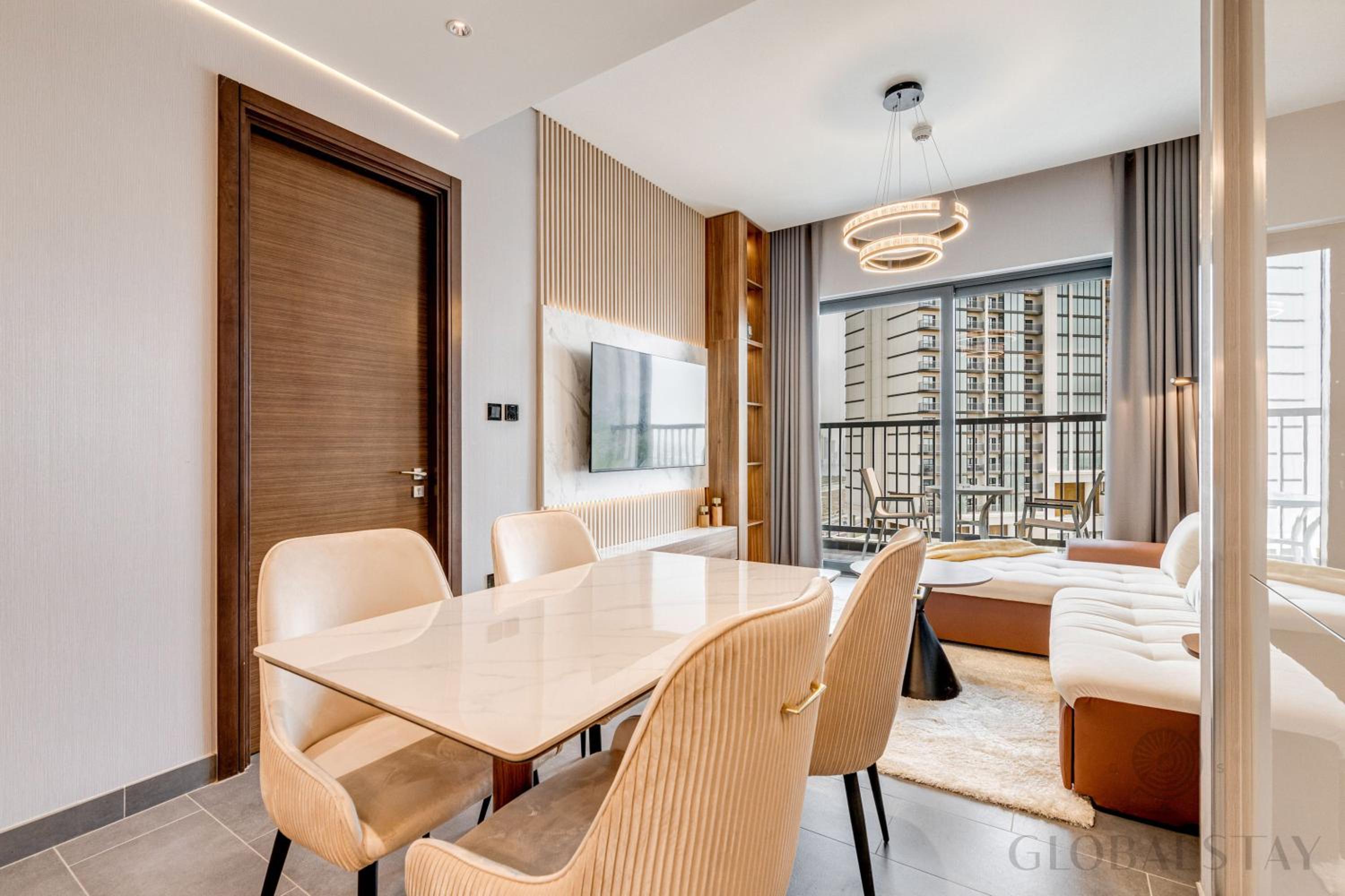 GlobalStay The Crest Tower C Apartments Dubai