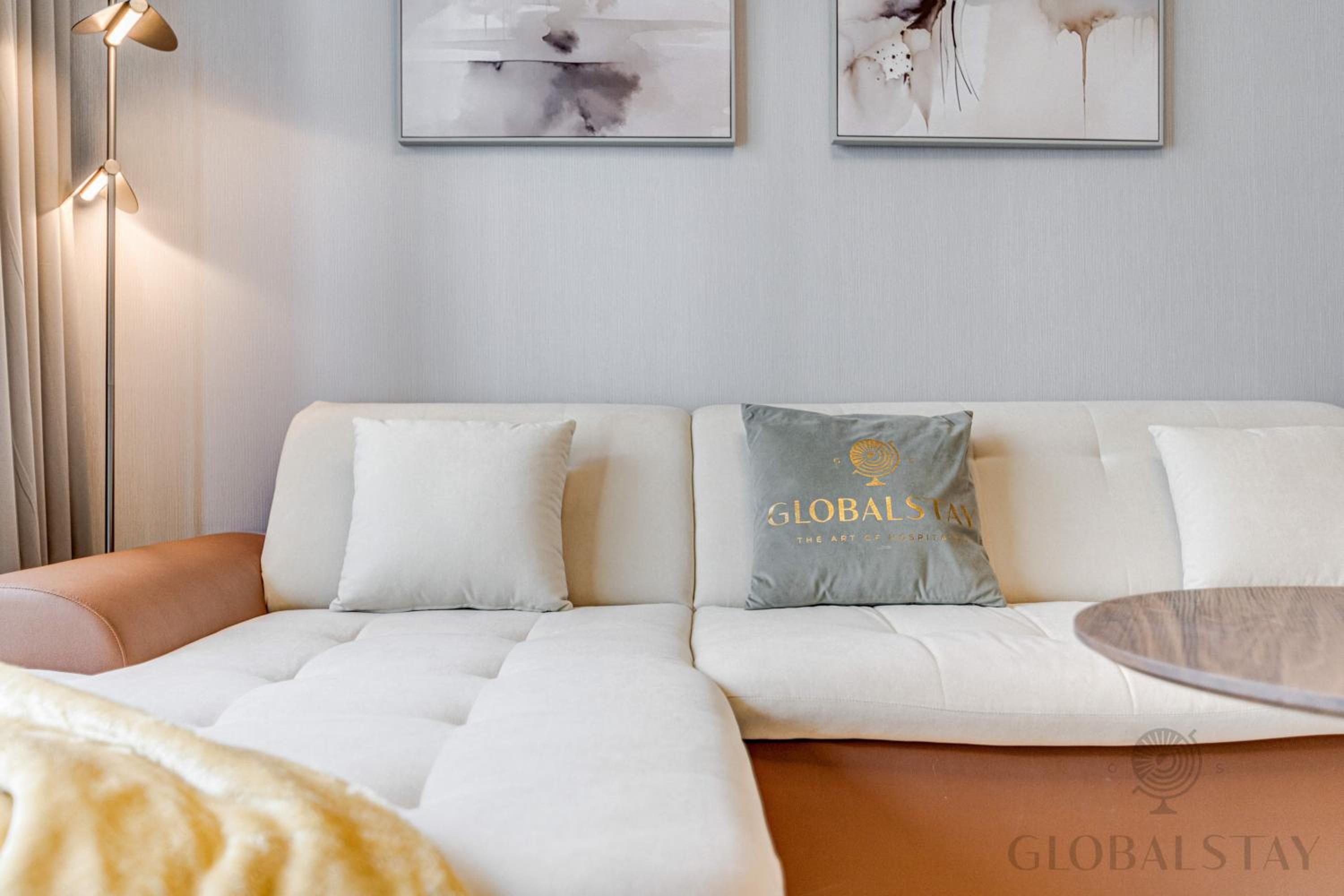 GlobalStay The Crest Tower C Apartments Dubai