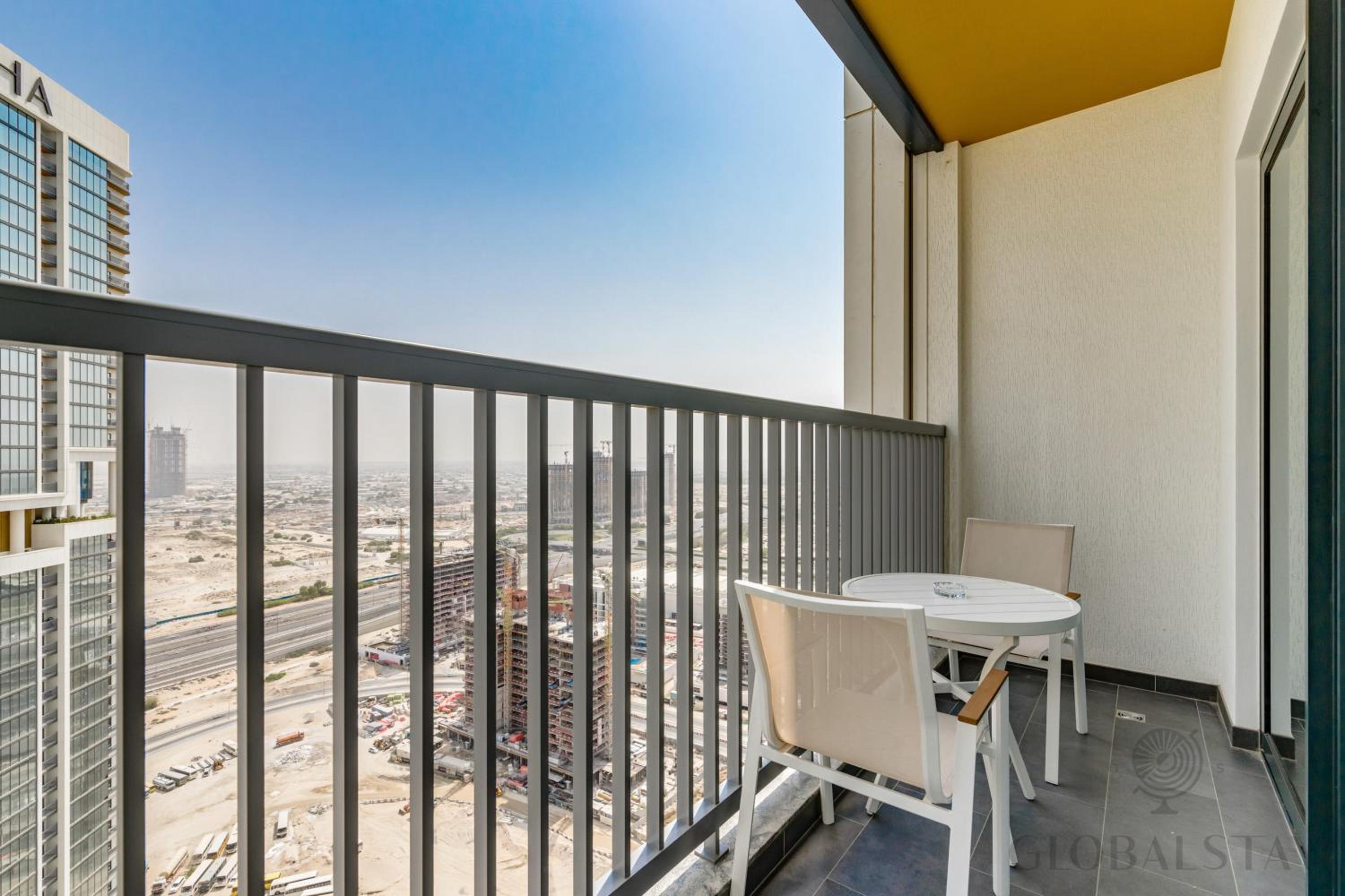GlobalStay The Crest Tower C Apartments Dubai