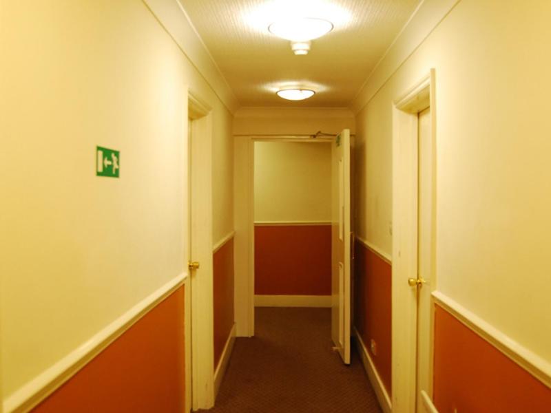 Hillingdon Lodge view 4