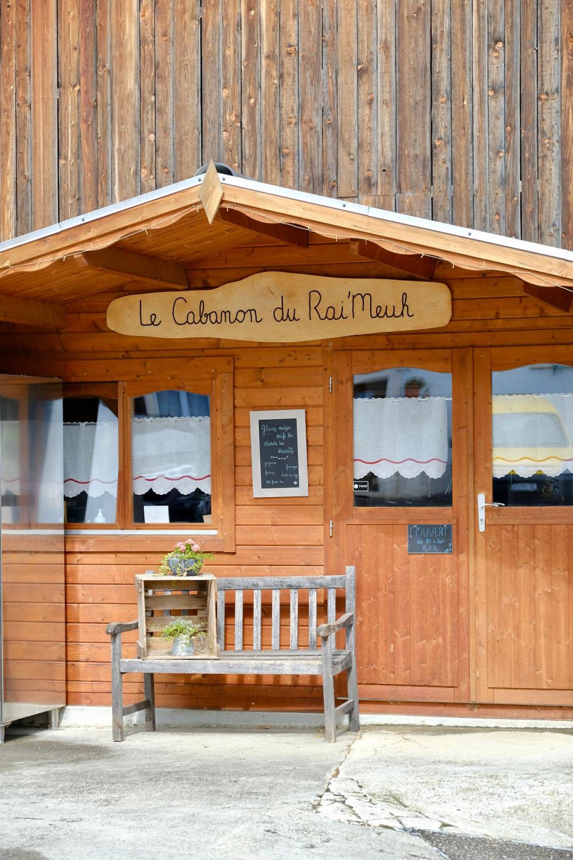 Juralodgespa Détente avec jacuzzi et vue